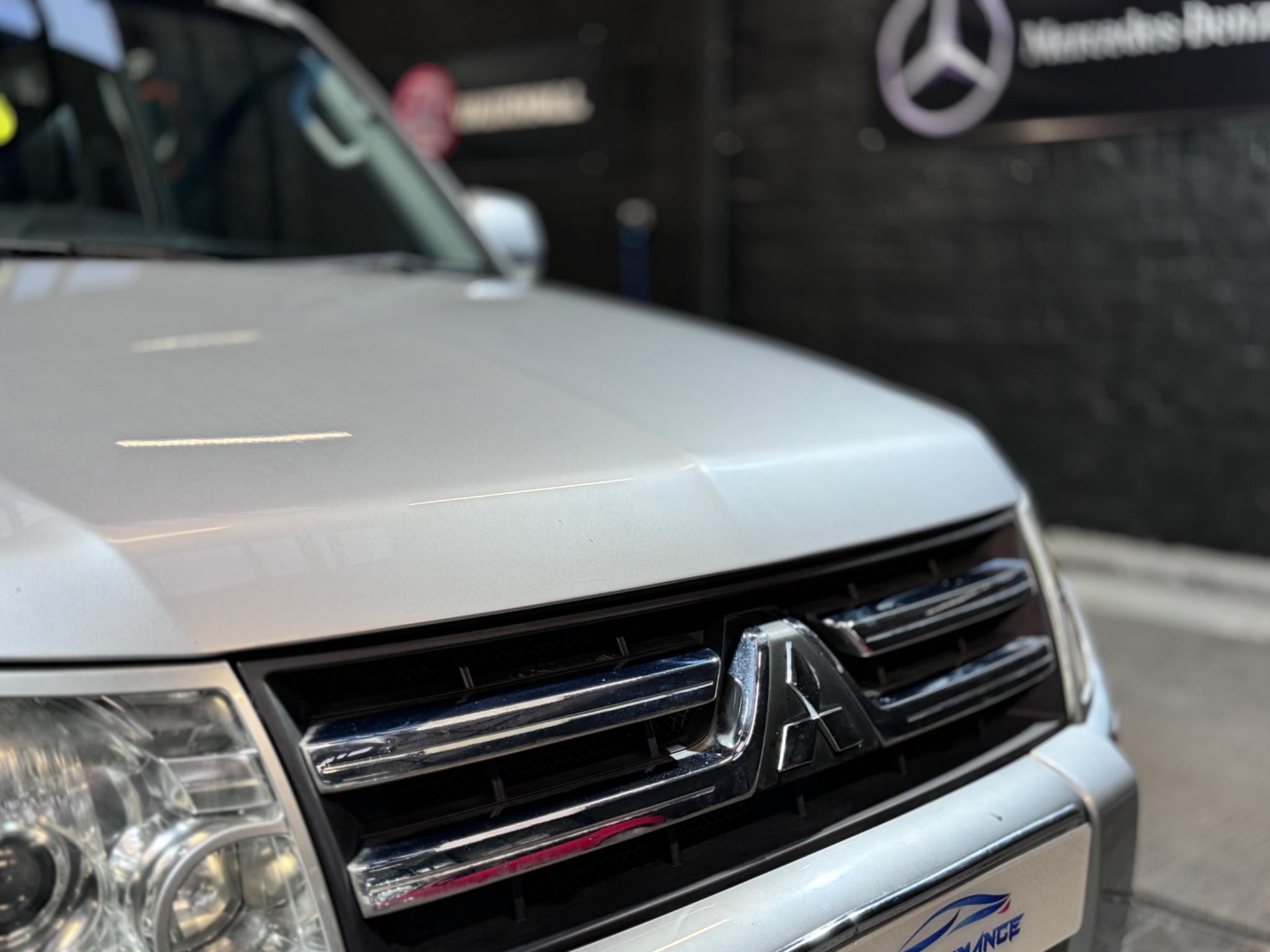 Mitsubishi Shogun view 24