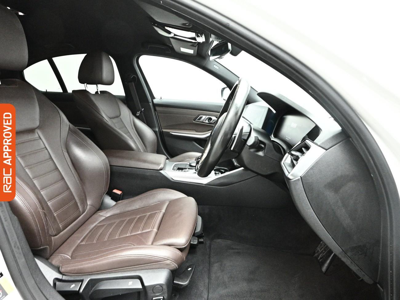 BMW 3 Series view 12