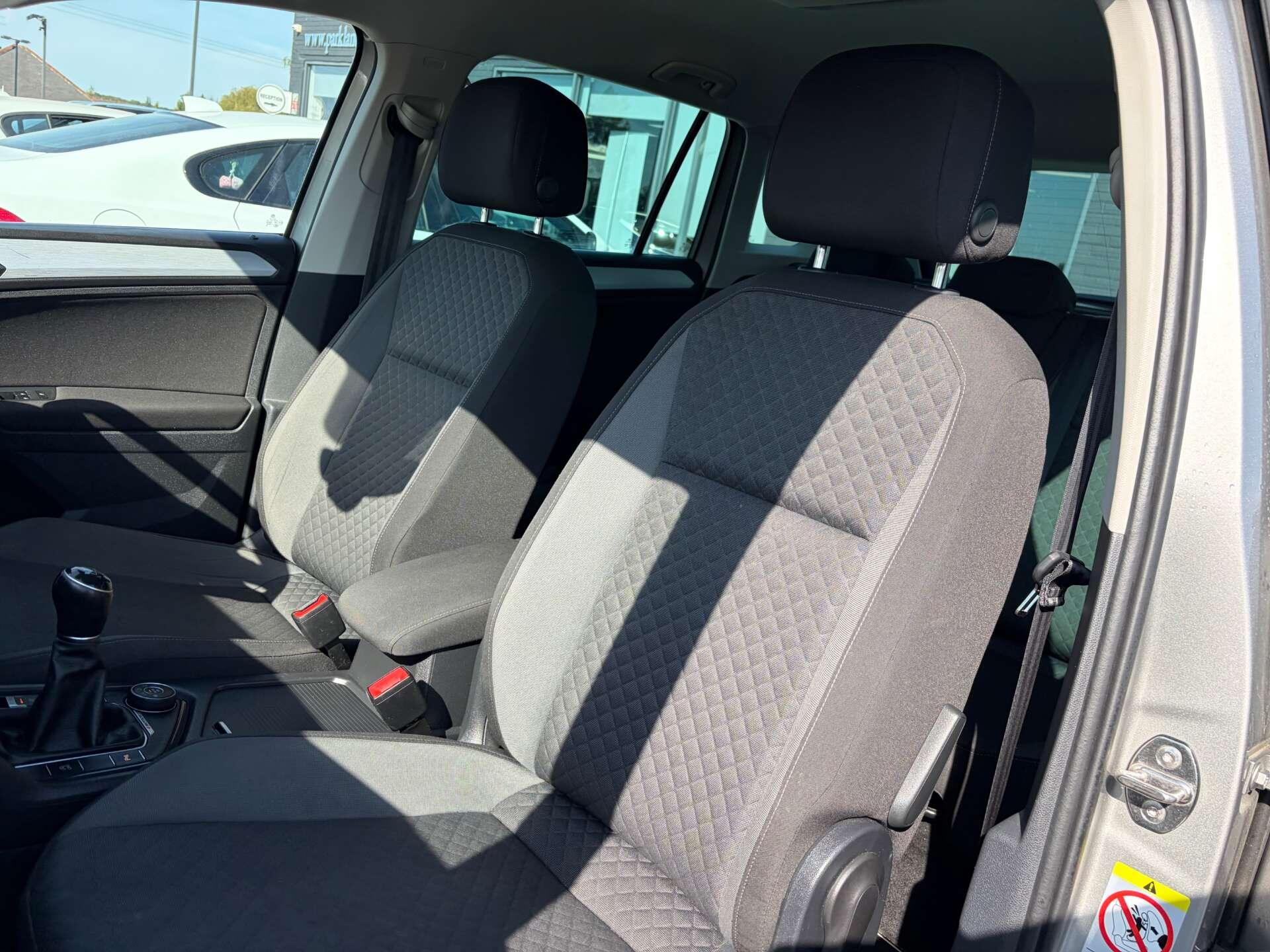 Volkswagen Tiguan view 17
