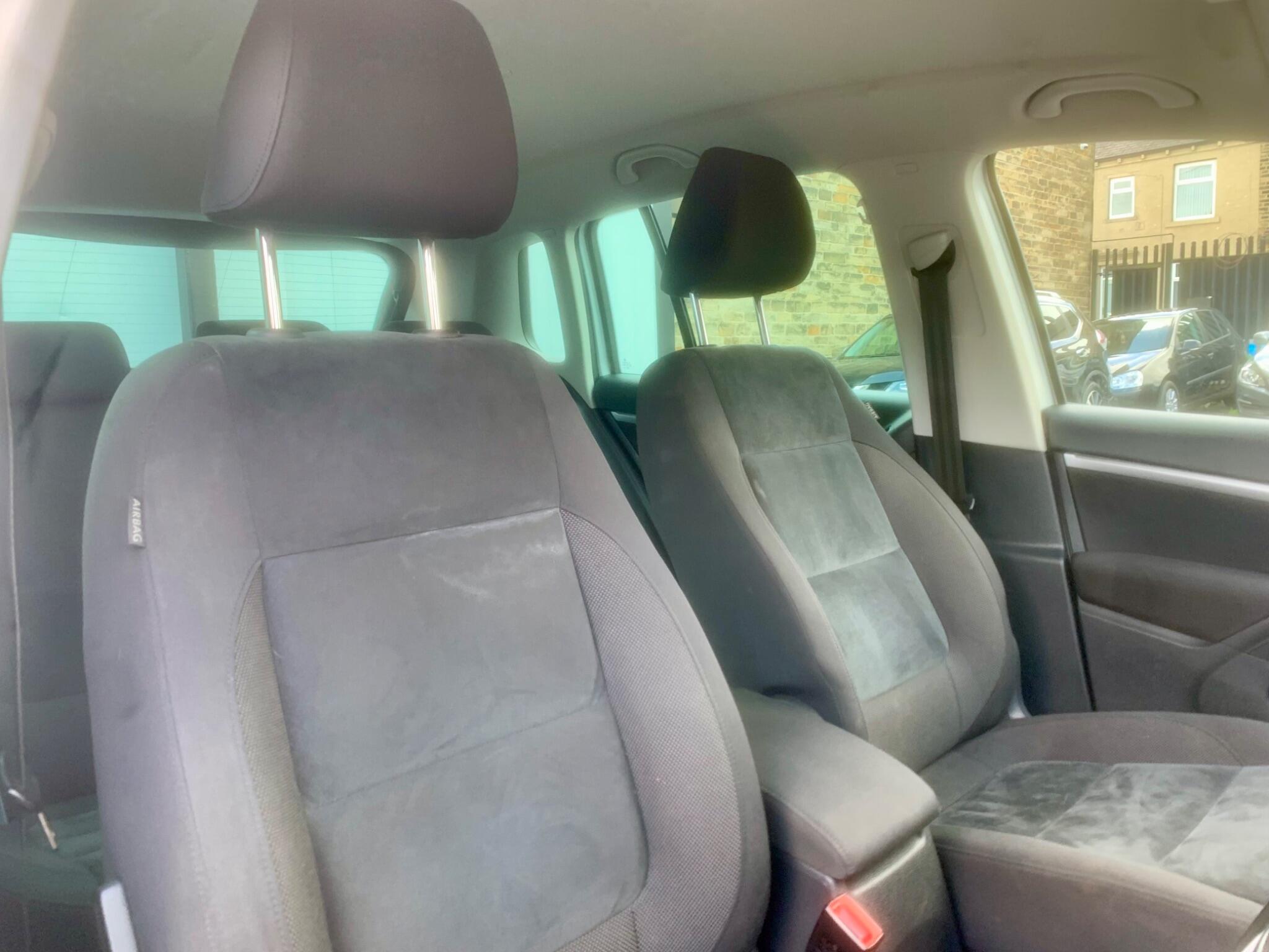Volkswagen Tiguan view 22