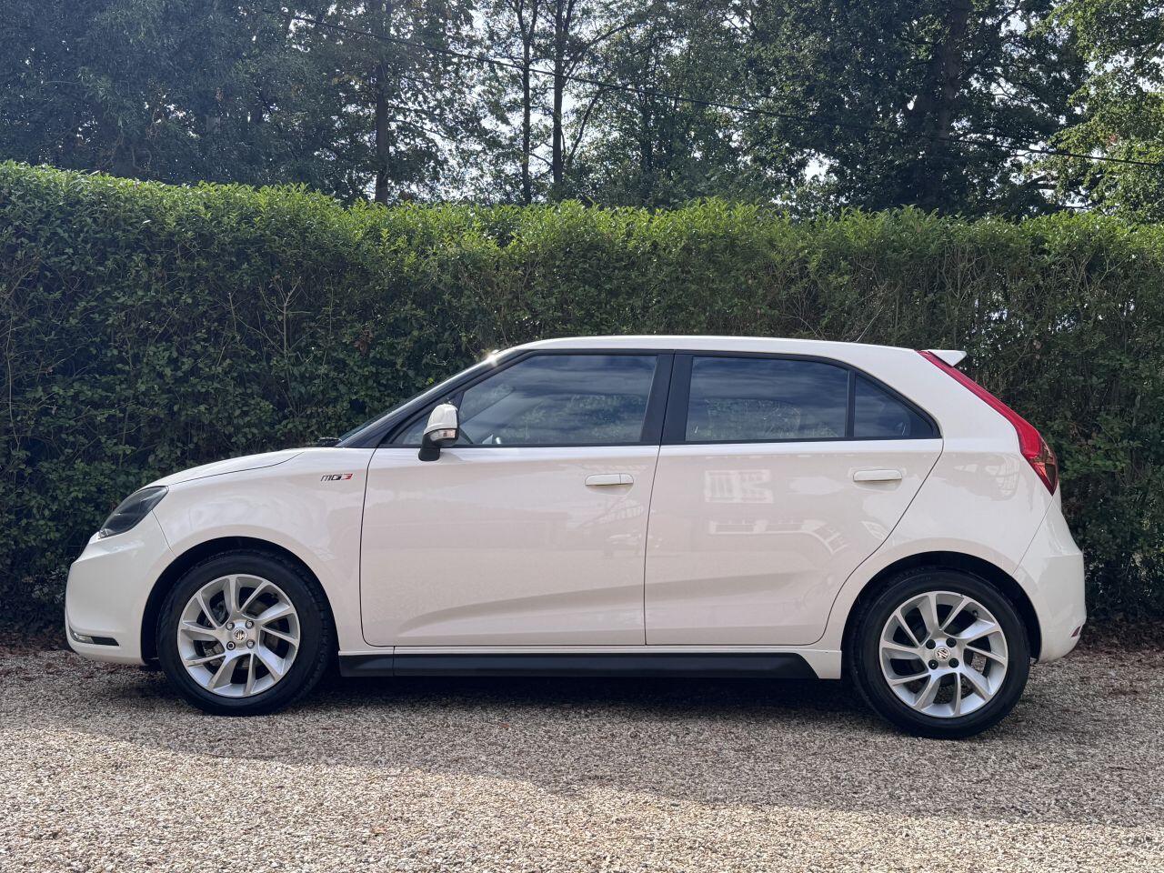 MG MG3 view 18