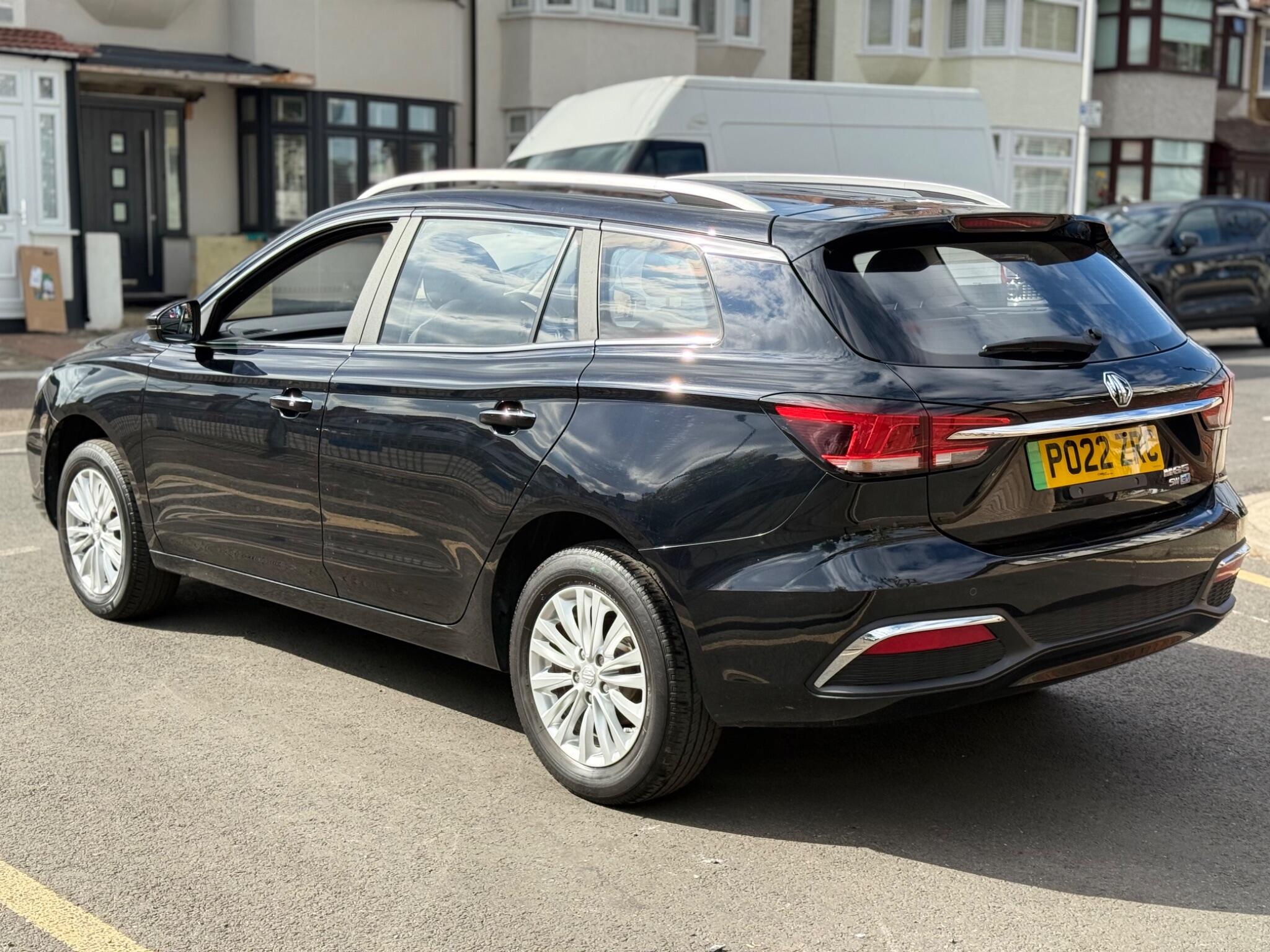 MG MG5 view 4