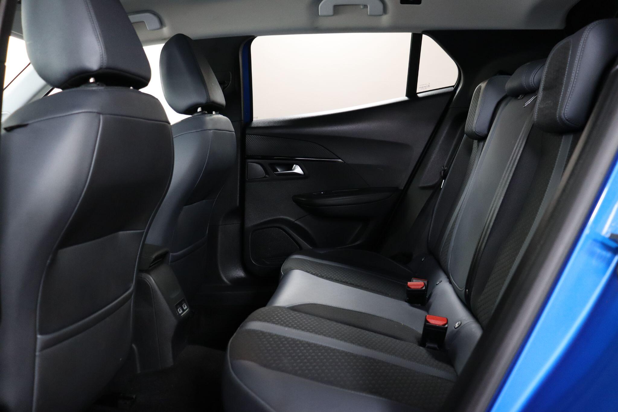 Peugeot 2008 view 42