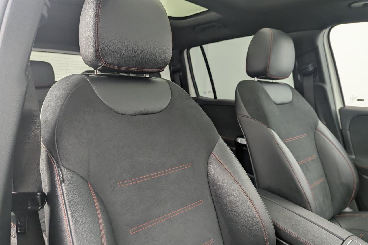 Mercedes-Benz Eqb view 15