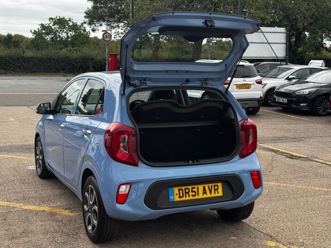 Kia Picanto view 11
