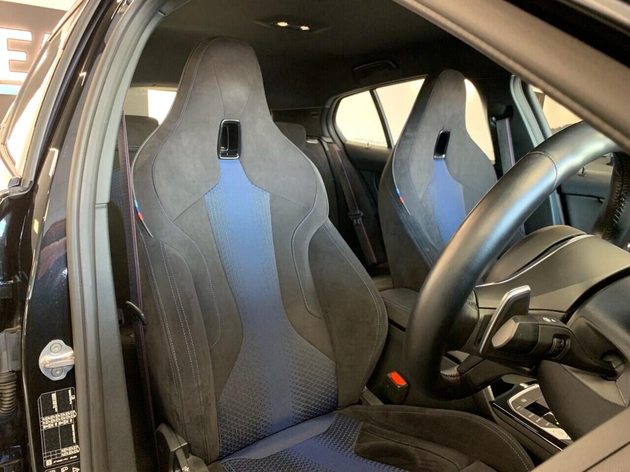 BMW 1 Series view 23