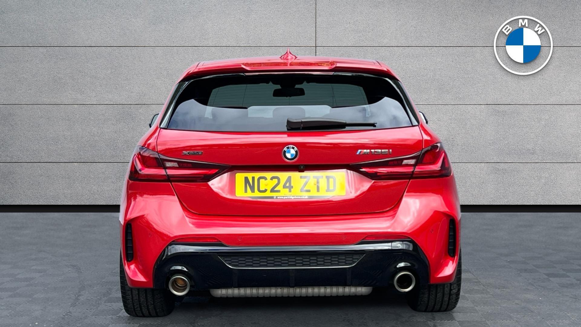 BMW 1 Series view 15