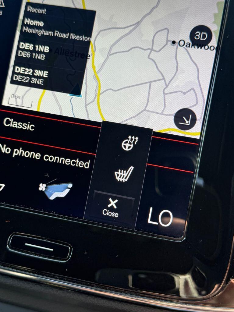 Volvo XC40 view 18