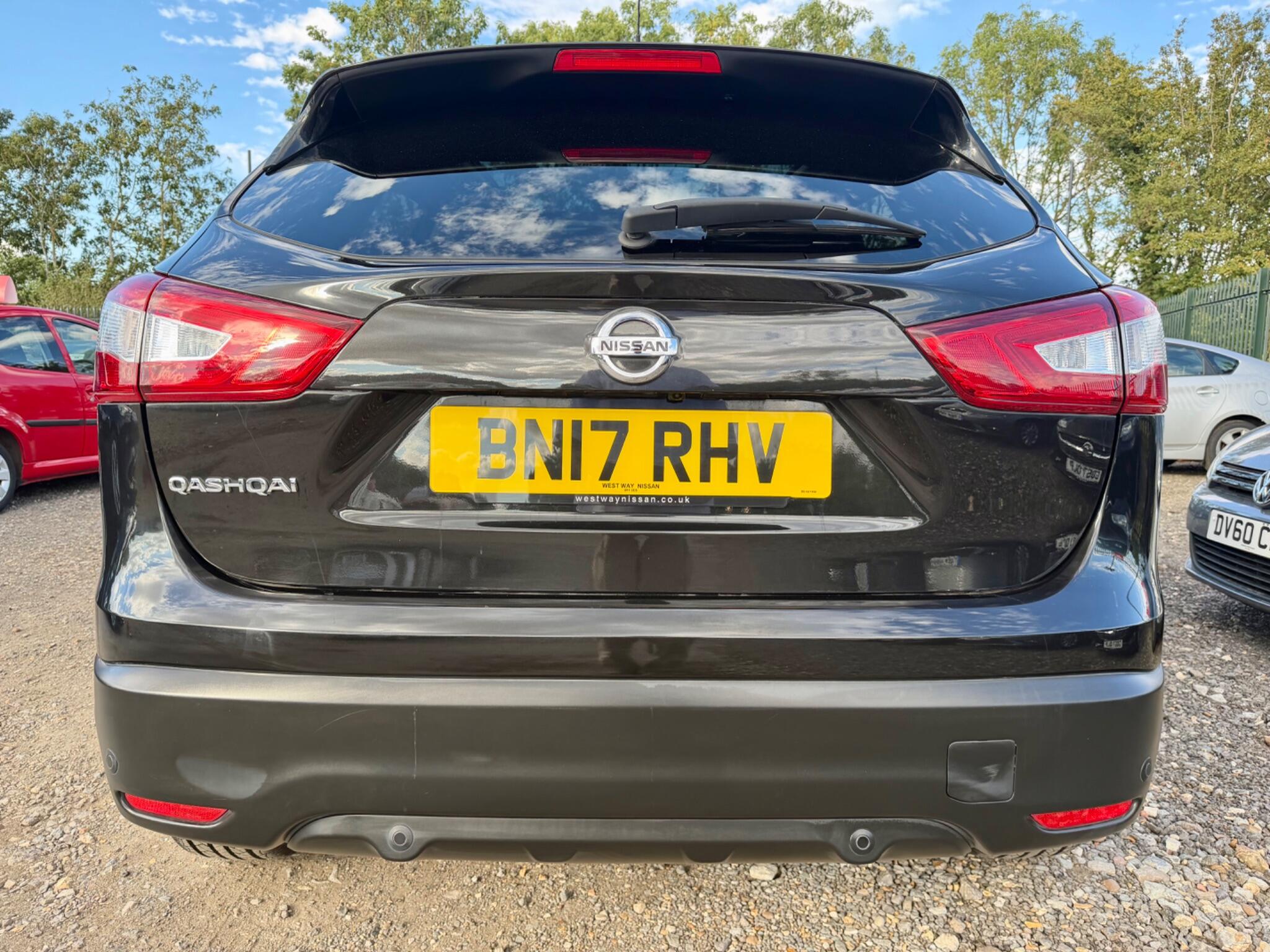 Nissan Qashqai view 18