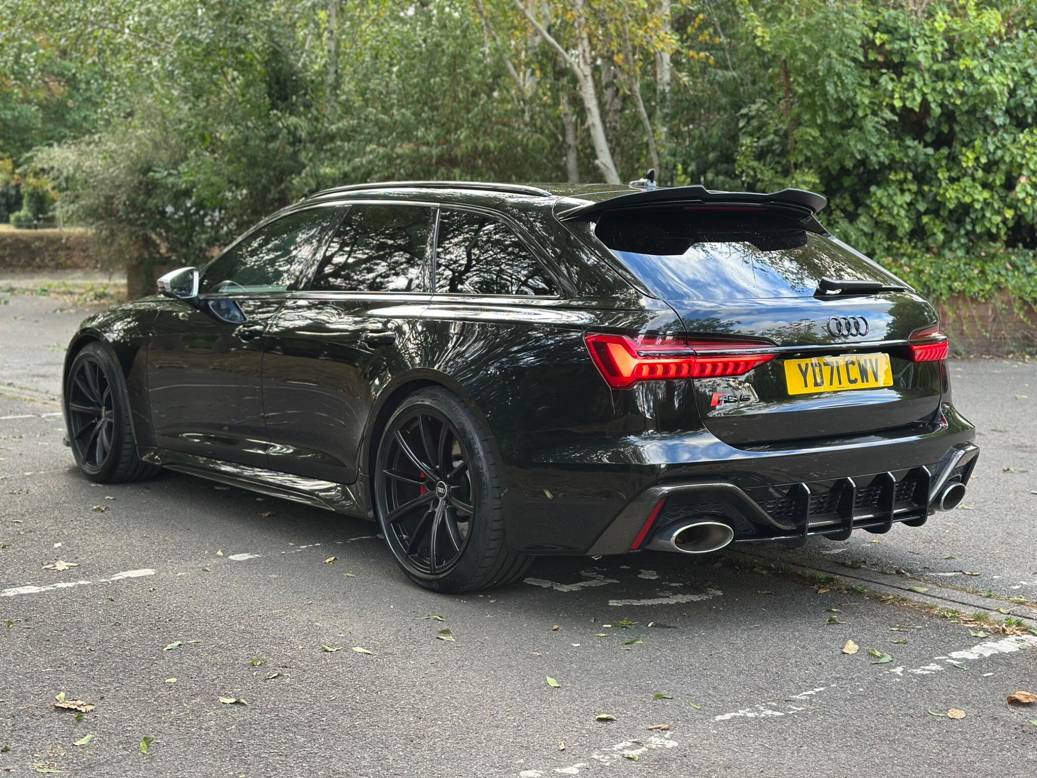 Audi RS6 view 9