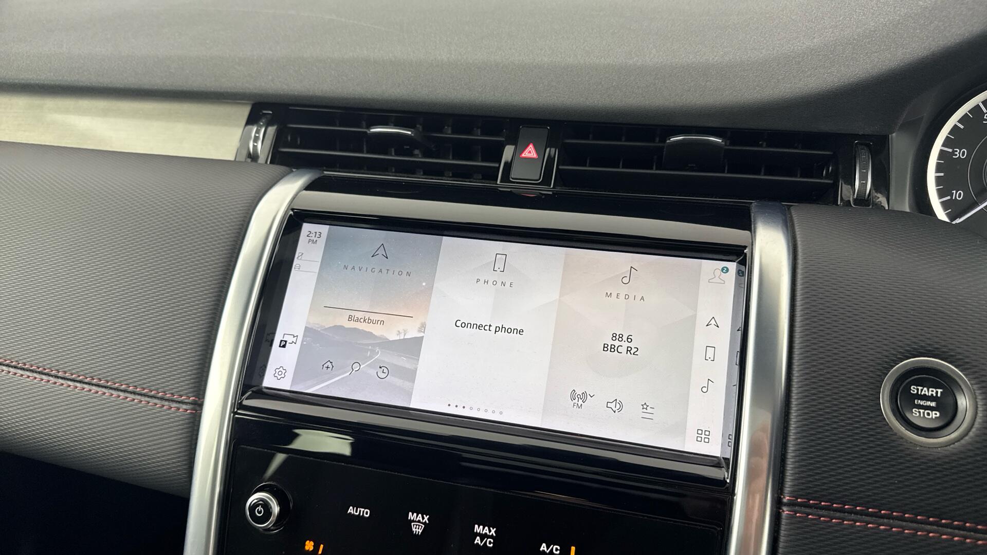 Land Rover Discovery Sport view 12
