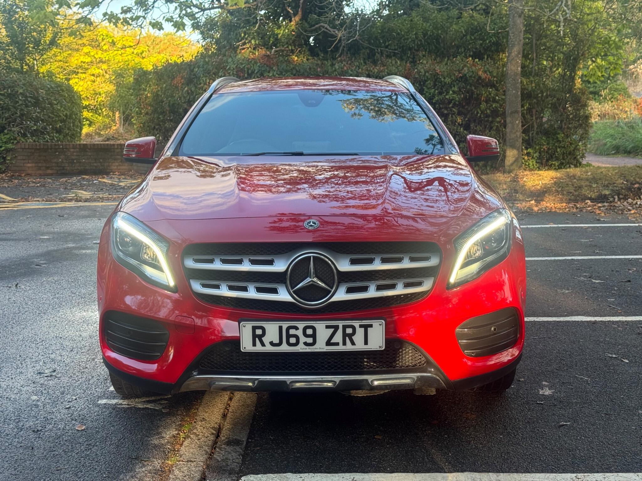 Mercedes-Benz Gla view 9