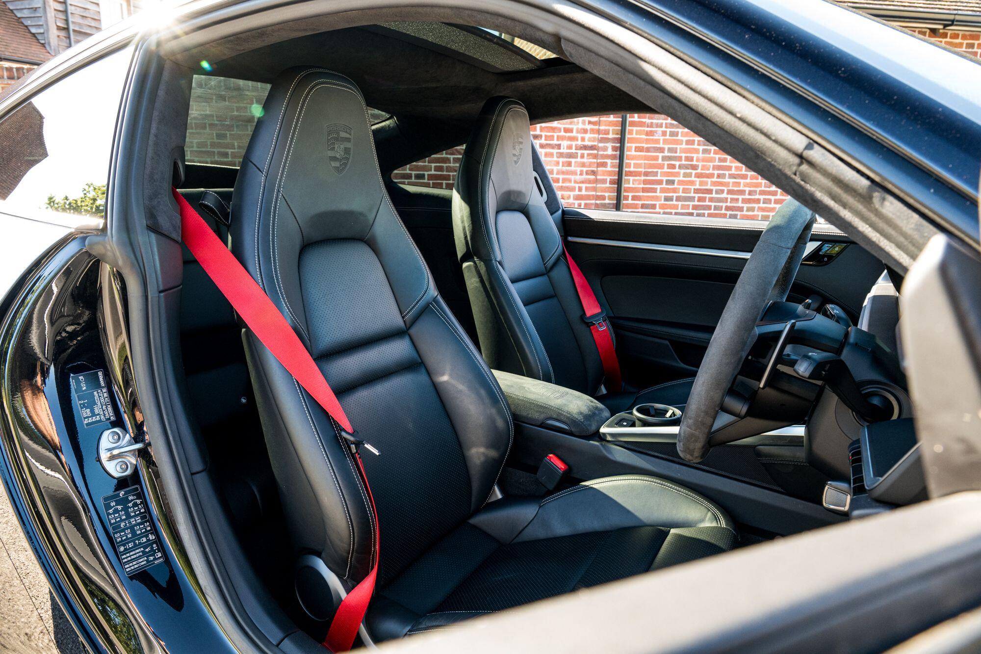 Porsche 911 view 45
