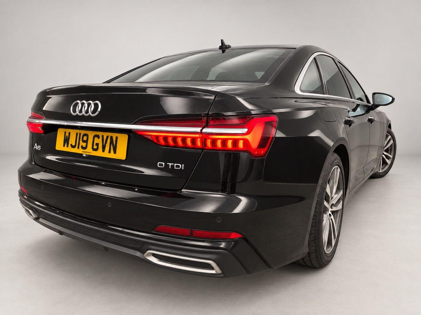 Audi A6 view 14