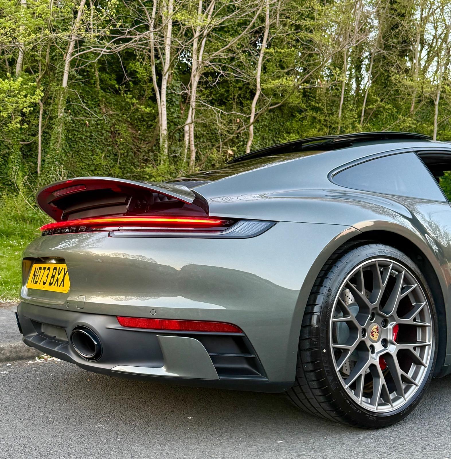 Porsche 911 view 63