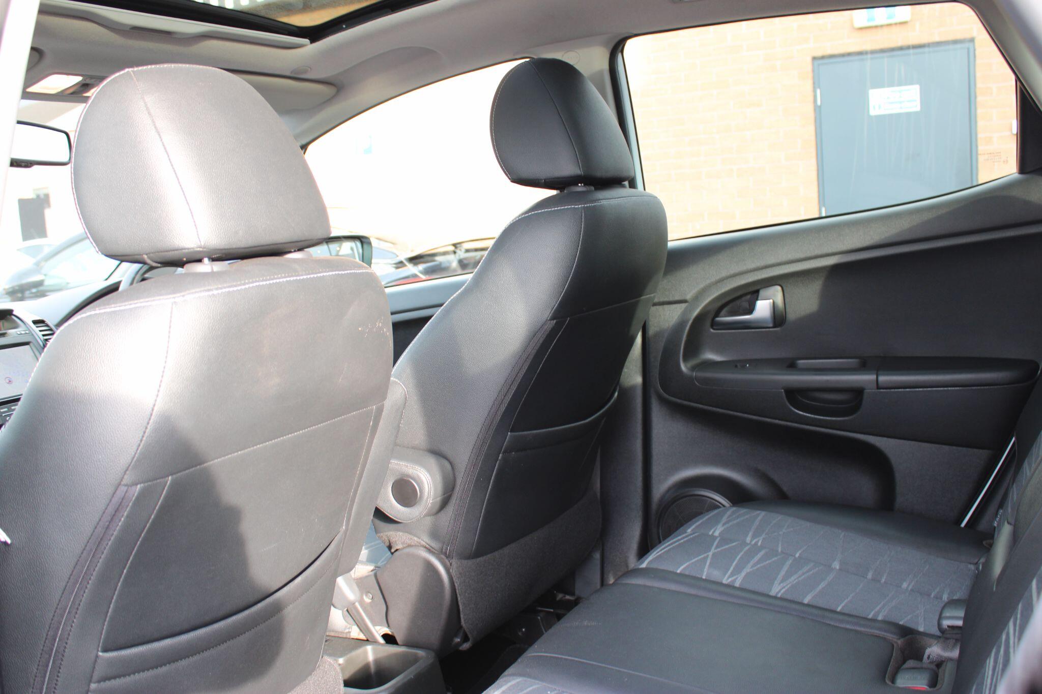 Kia Venga view 20