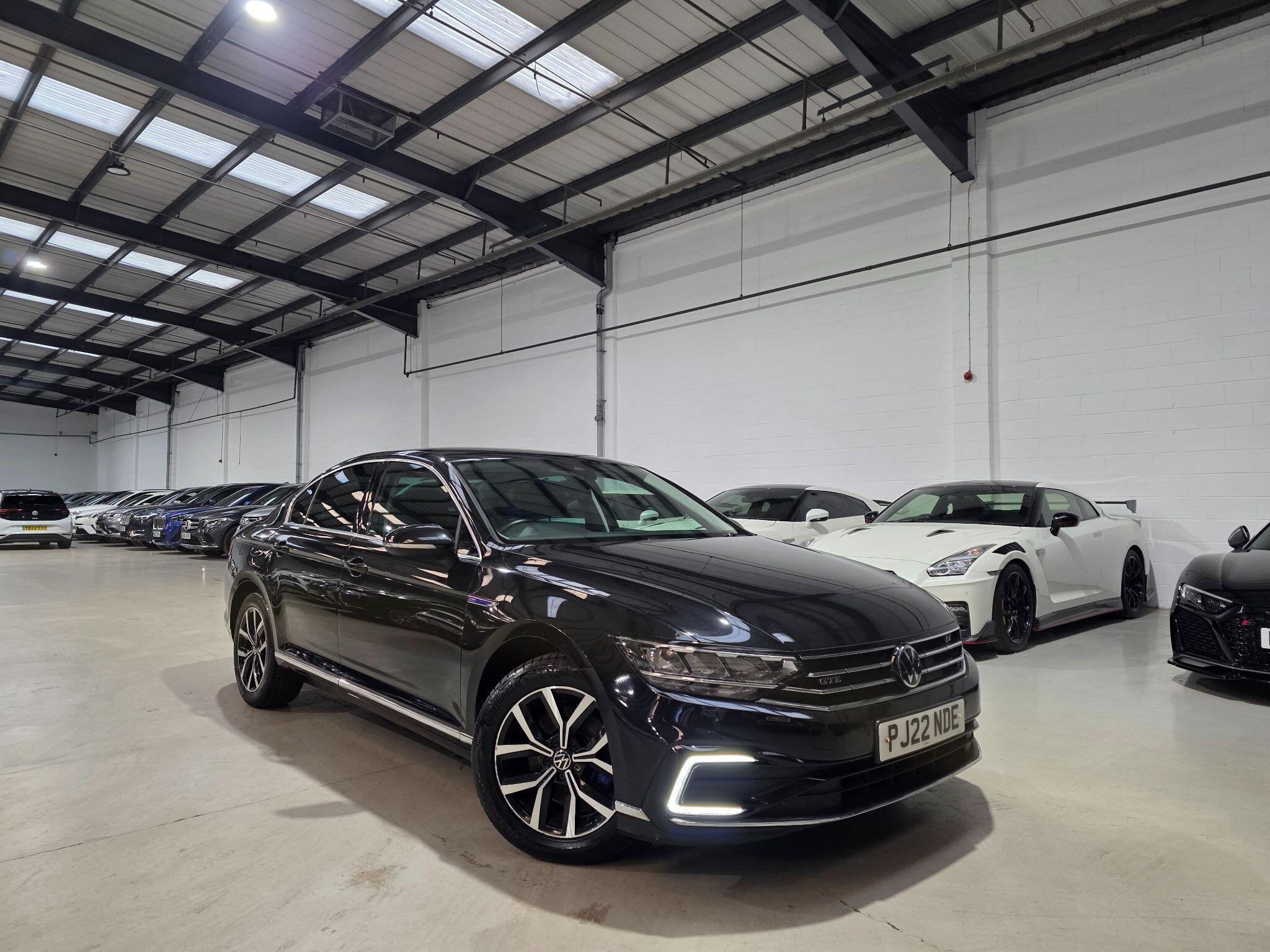Volkswagen Passat view 3