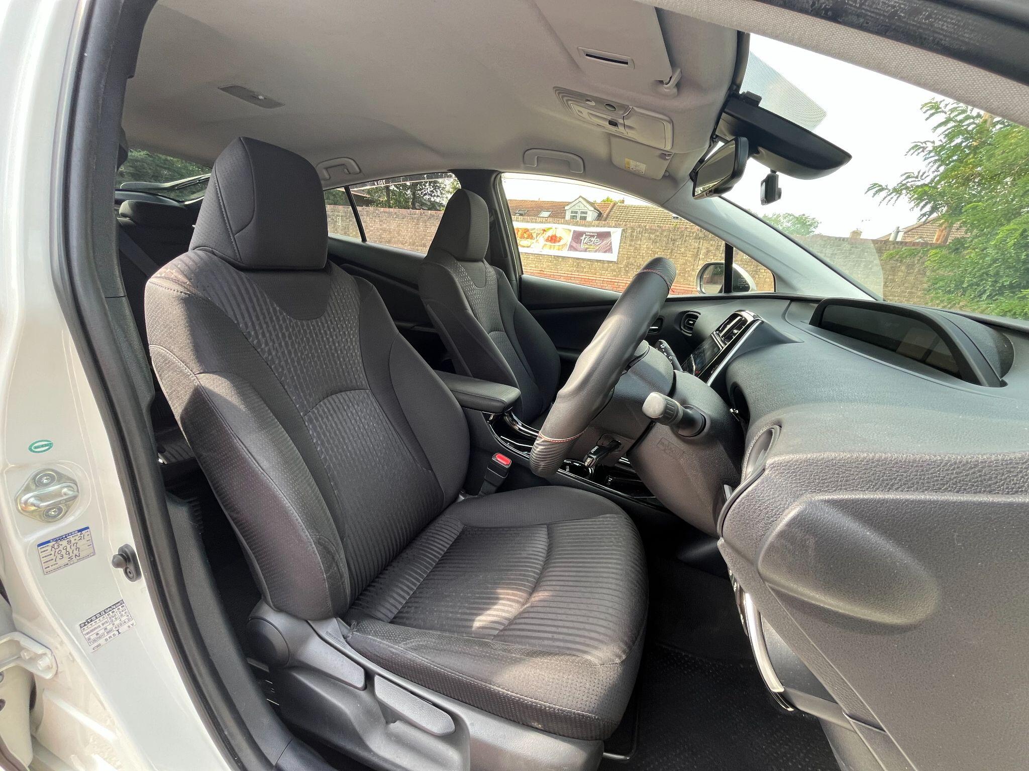 Toyota Prius view 11