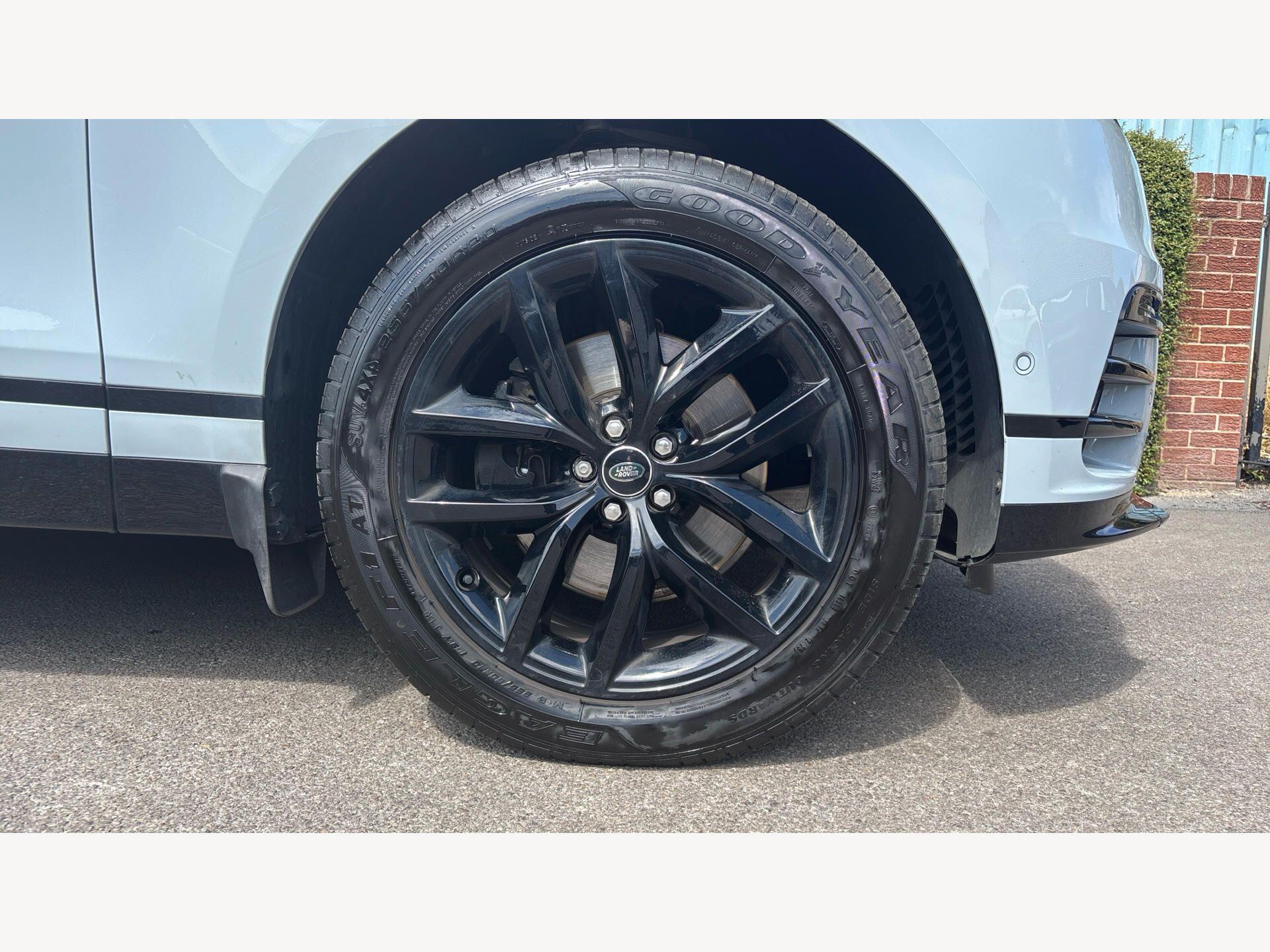 Land Rover Range Rover Velar view 9
