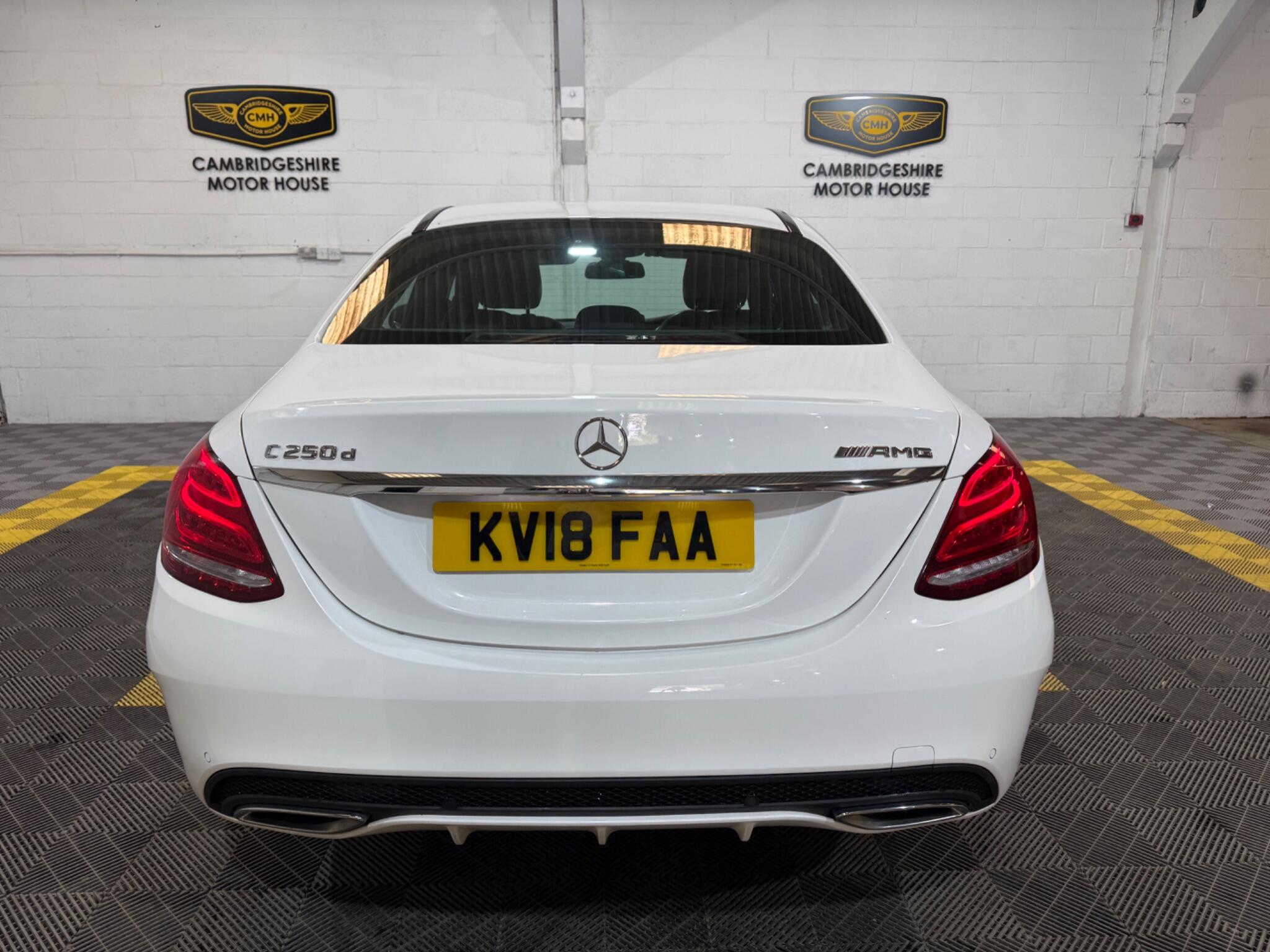 Mercedes-Benz C-Class view 12