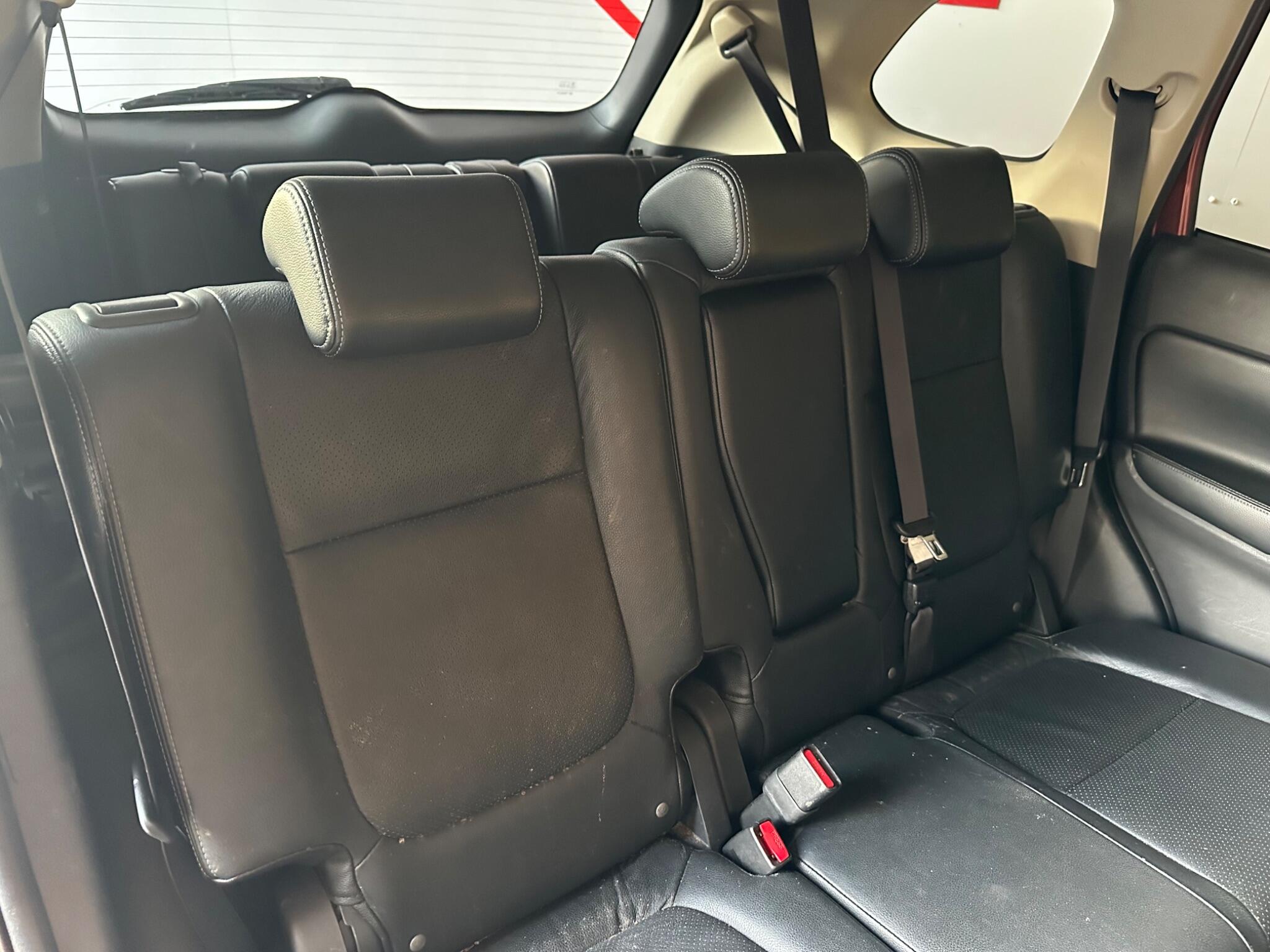 Mitsubishi Outlander view 7