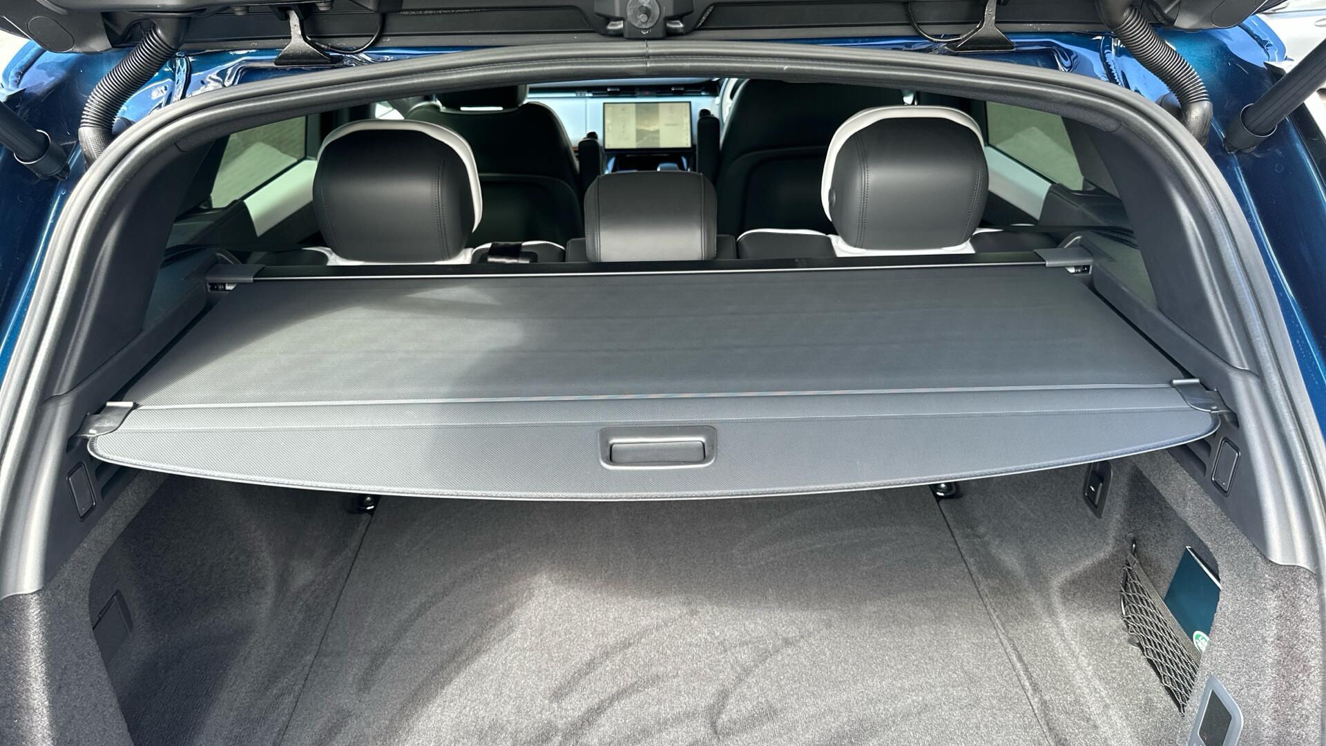 Land Rover Range Rover Sport view 32