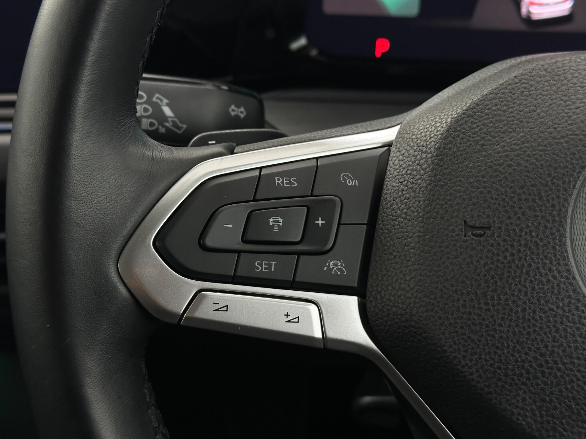 Volkswagen Golf view 15