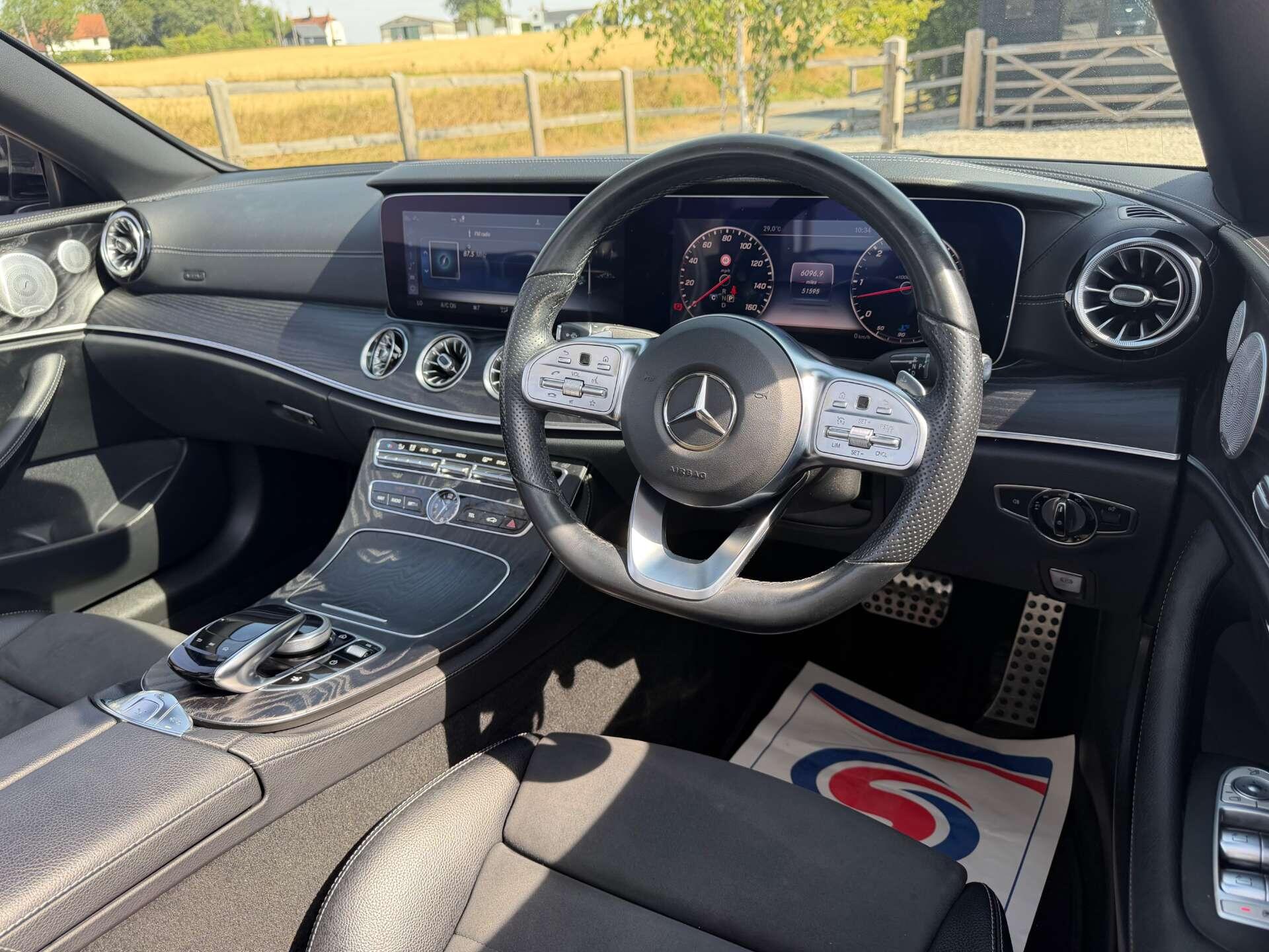 Mercedes-Benz E-Class view 18