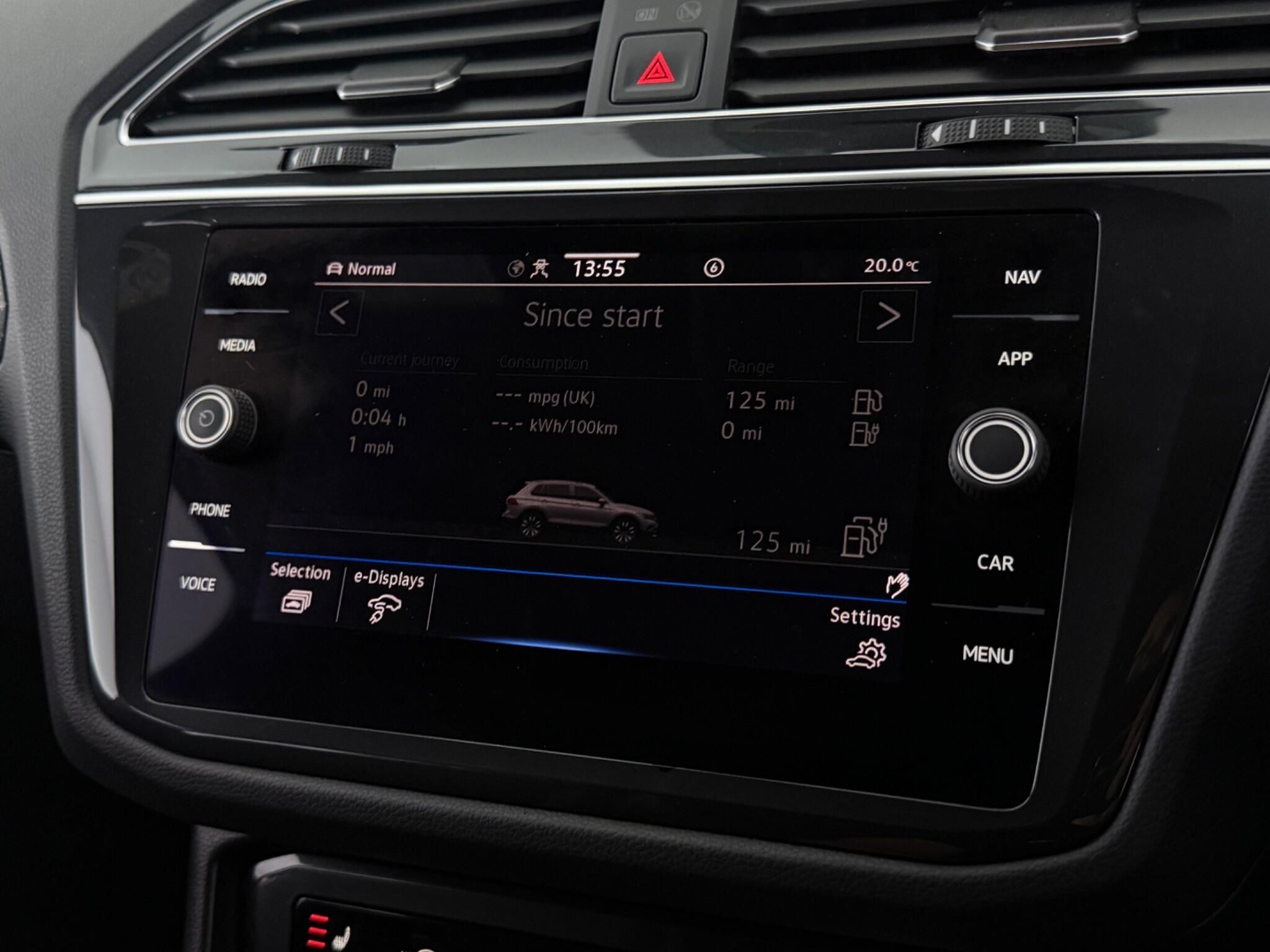 Volkswagen Tiguan view 25