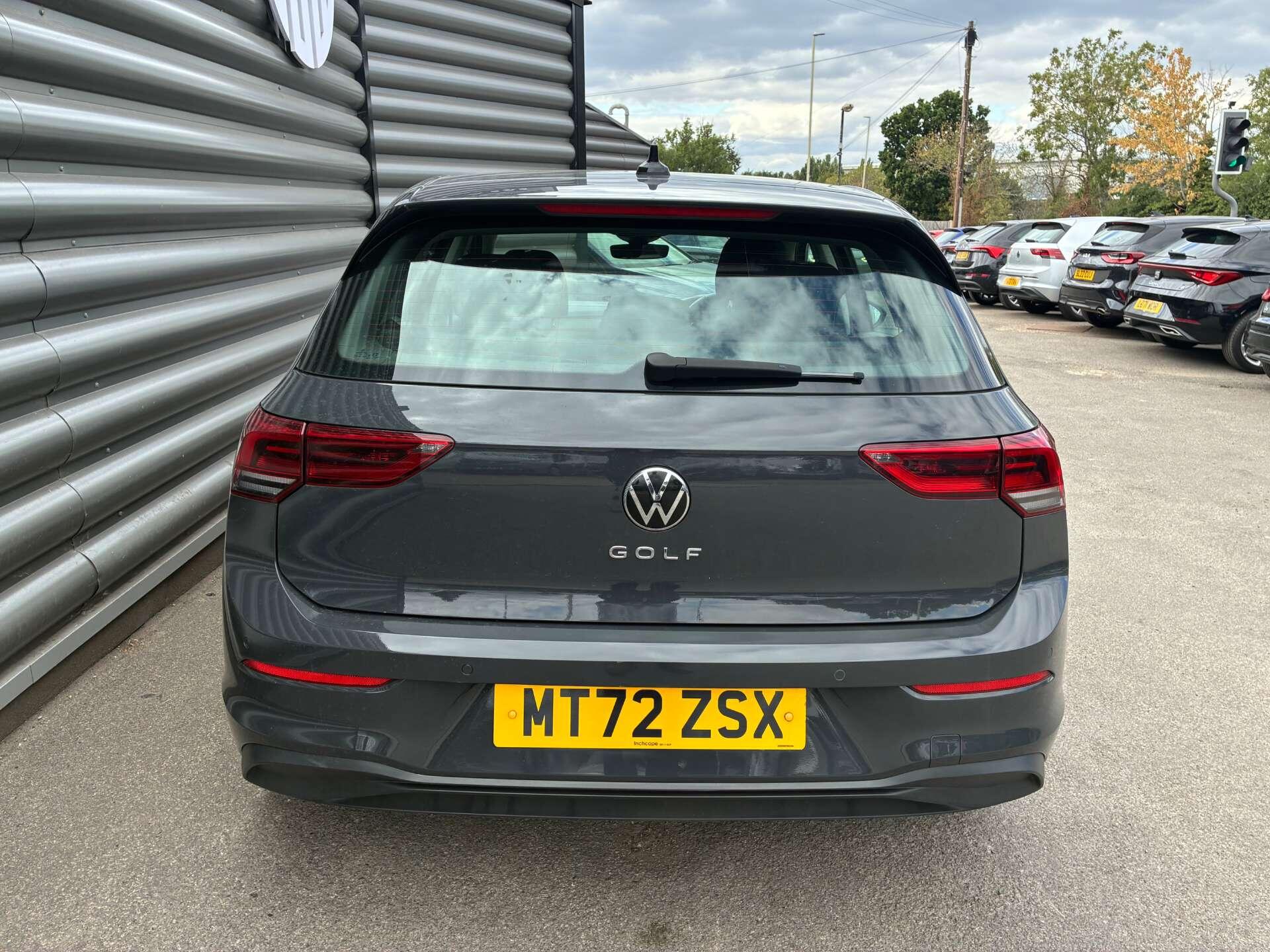 Volkswagen Golf view 5