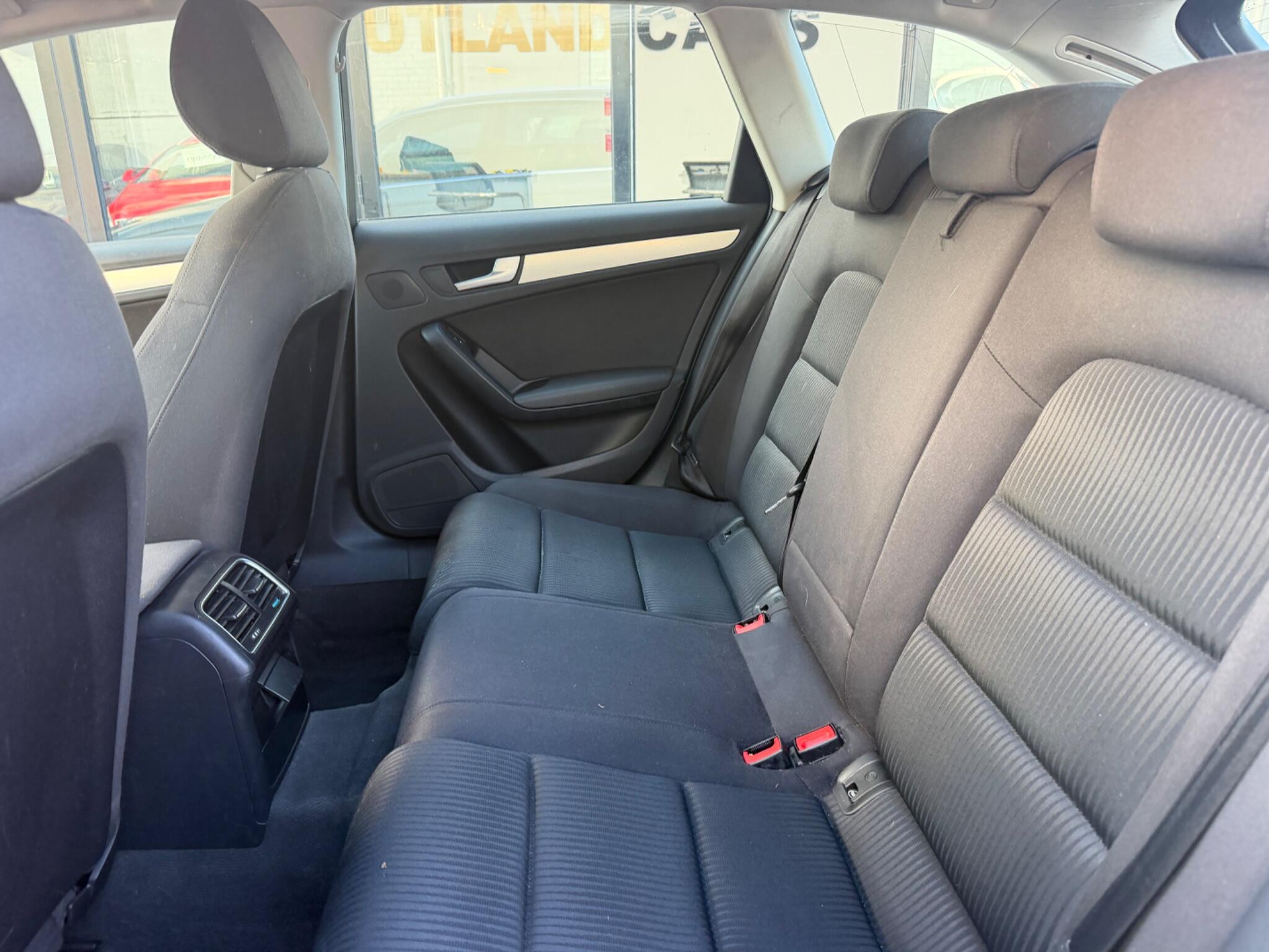 Audi A4 view 25