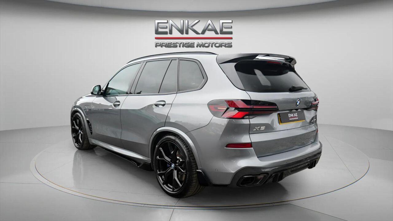 BMW X5 view 6