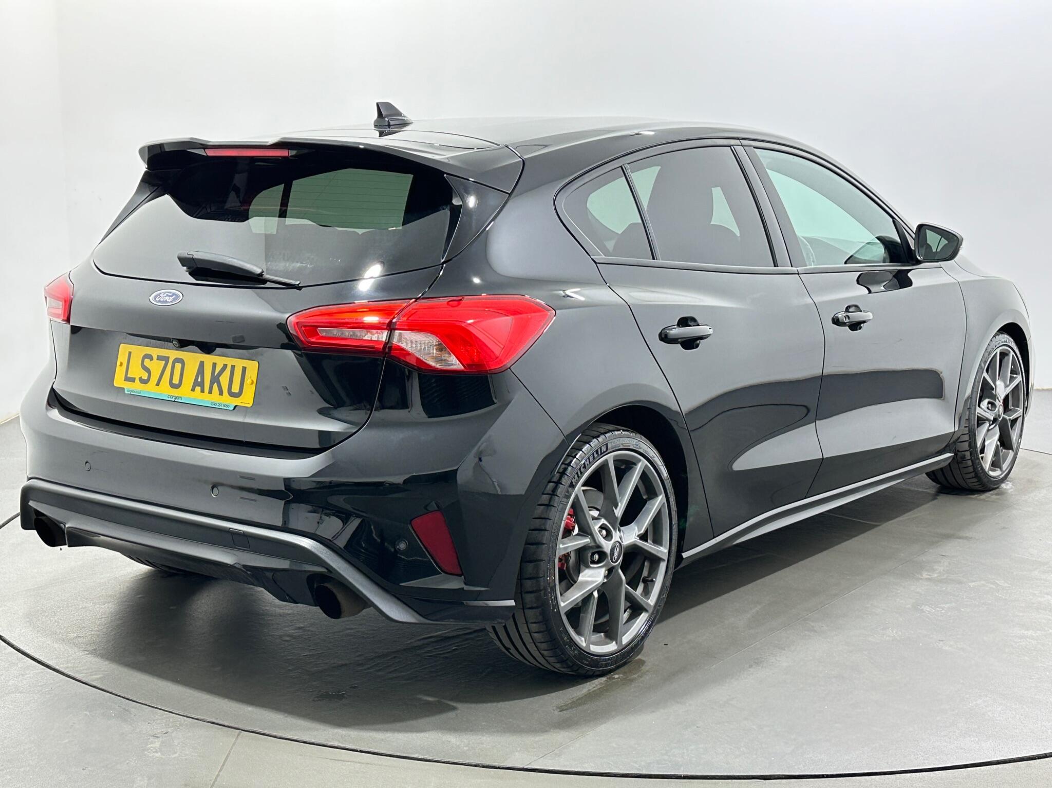 Ford Focus view 8