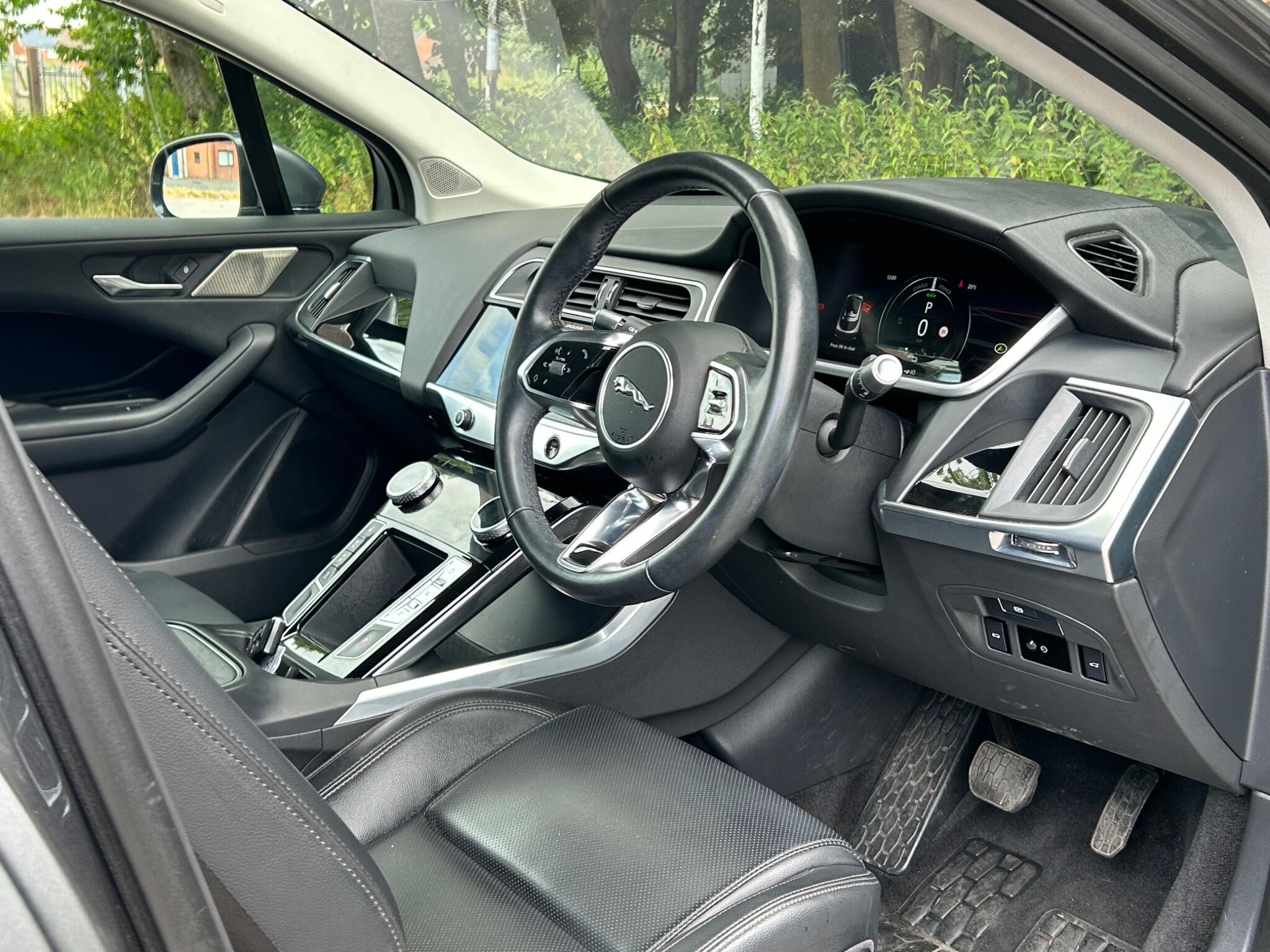 Jaguar I-Pace view 25