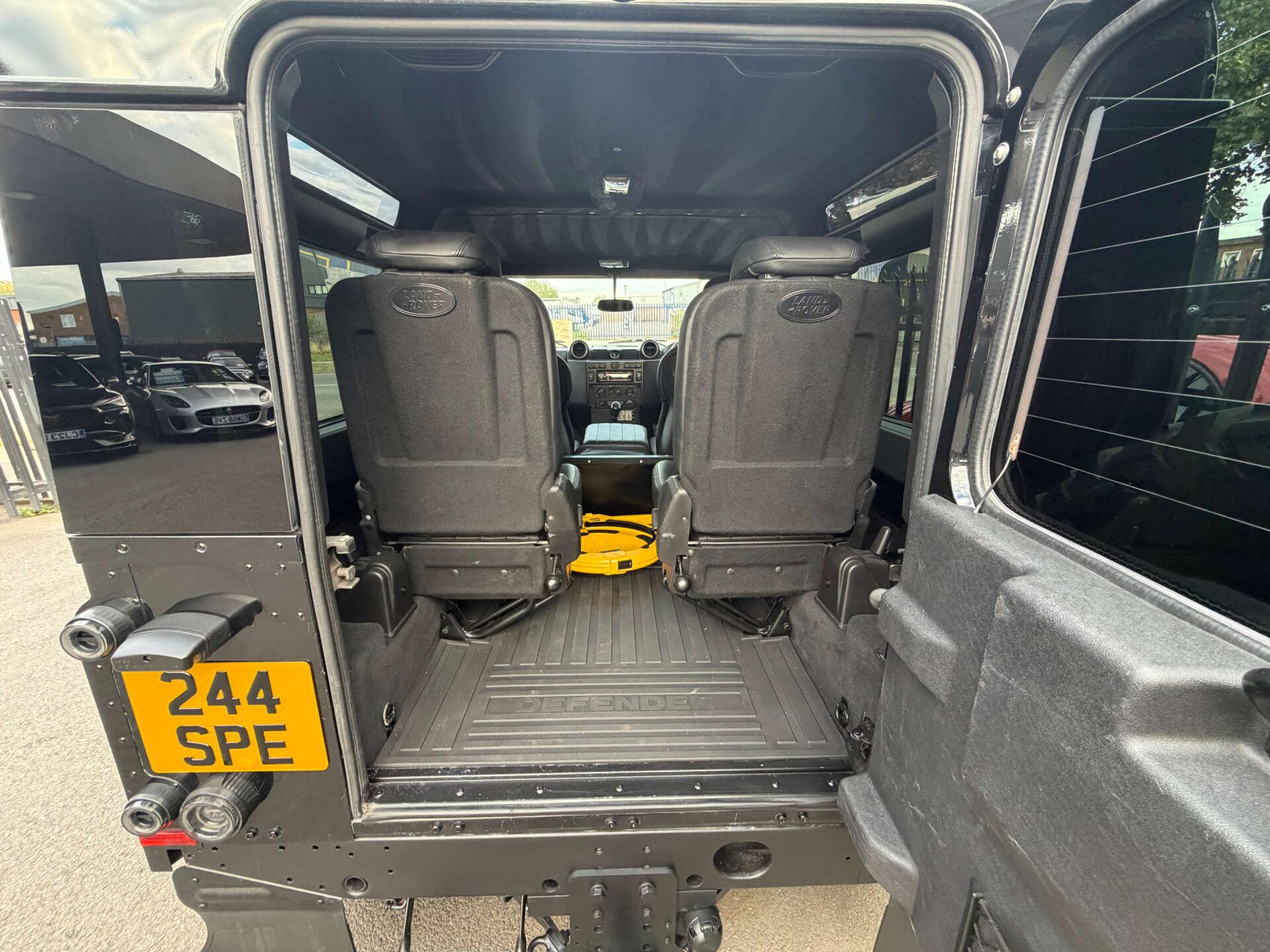 Land Rover Defender view 47