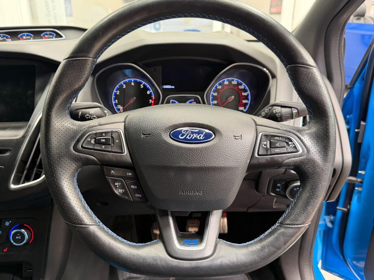 Ford Focus view 18