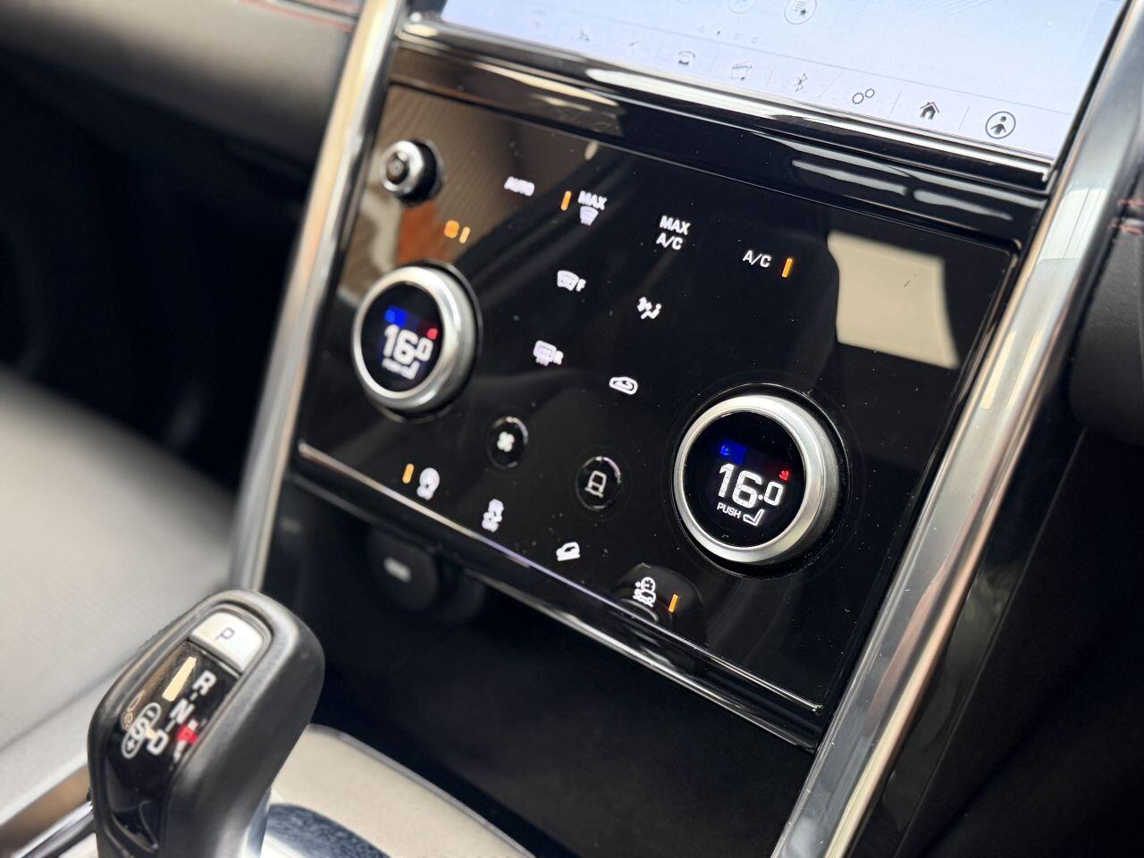Land Rover Discovery Sport view 45