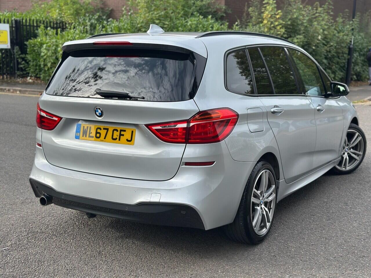 BMW 2 Series view 3