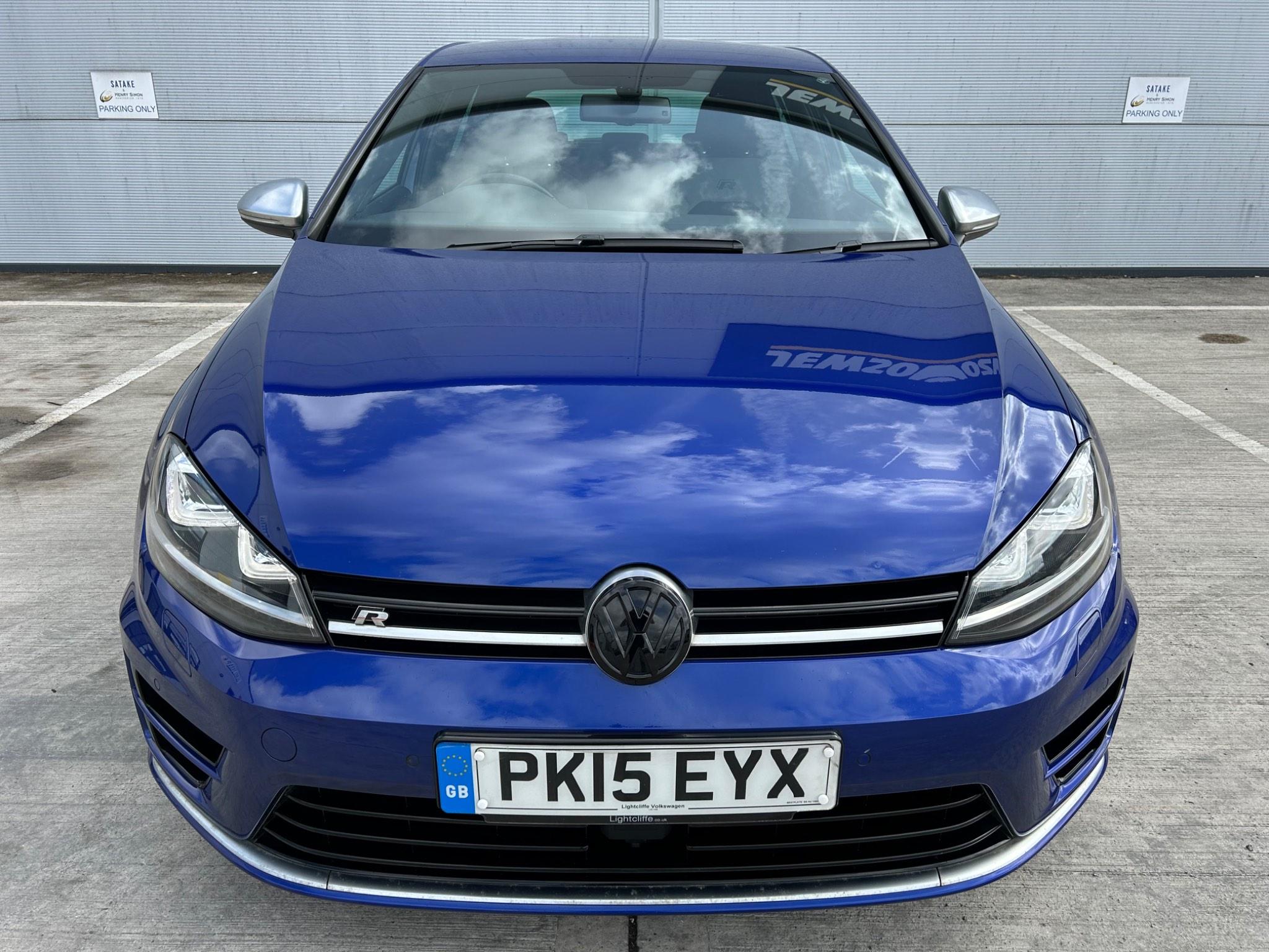 Volkswagen Golf view 2