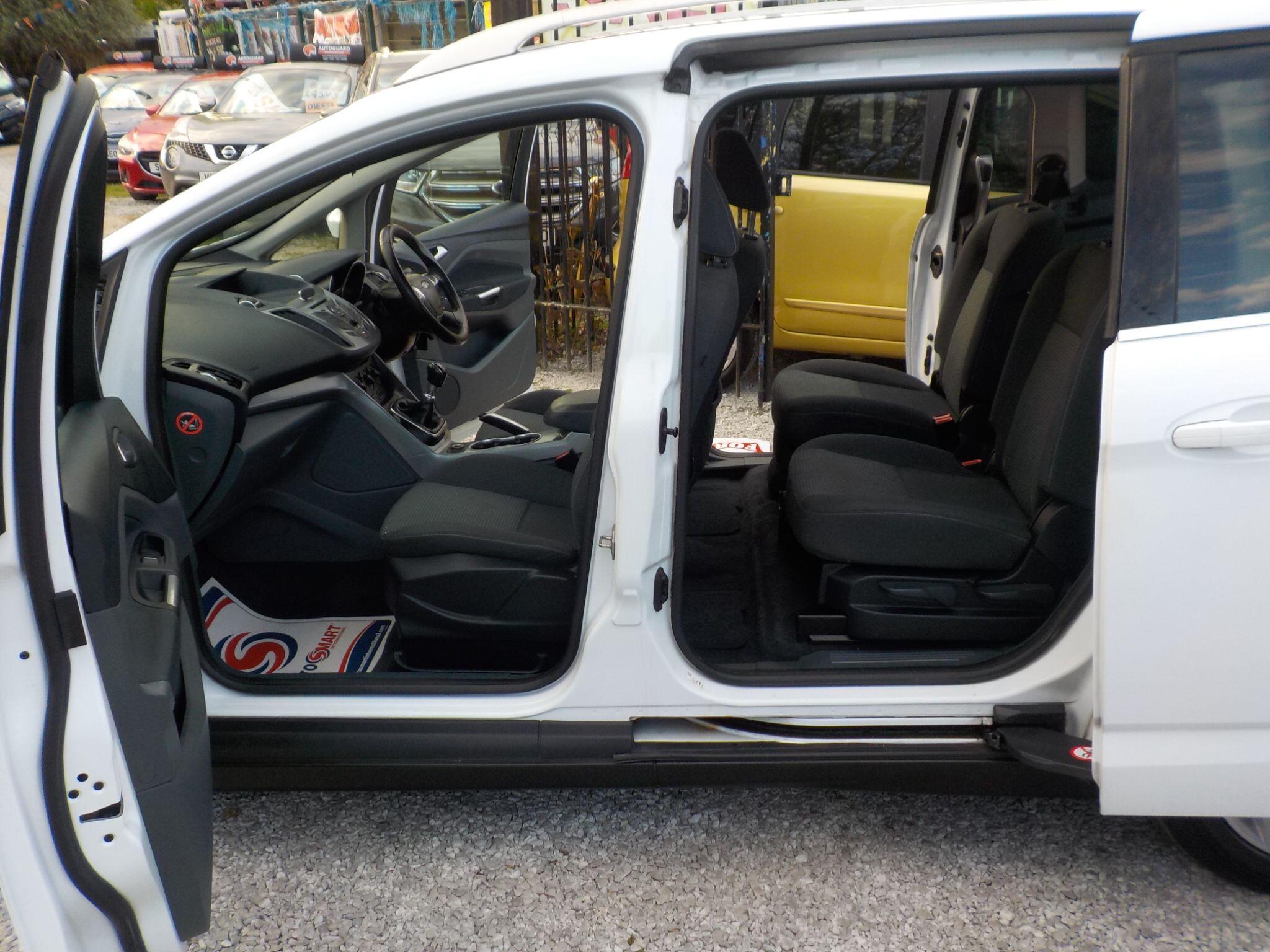 Ford Grand C-Max 1.6 TDCi Zetec Euro 5 5dr