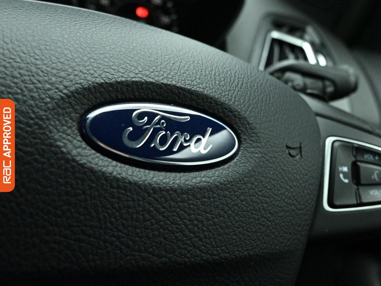 Ford Kuga view 22