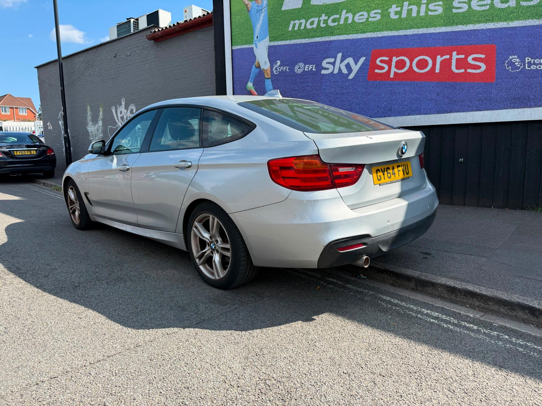 BMW 3 Series Gran Turismo view 2