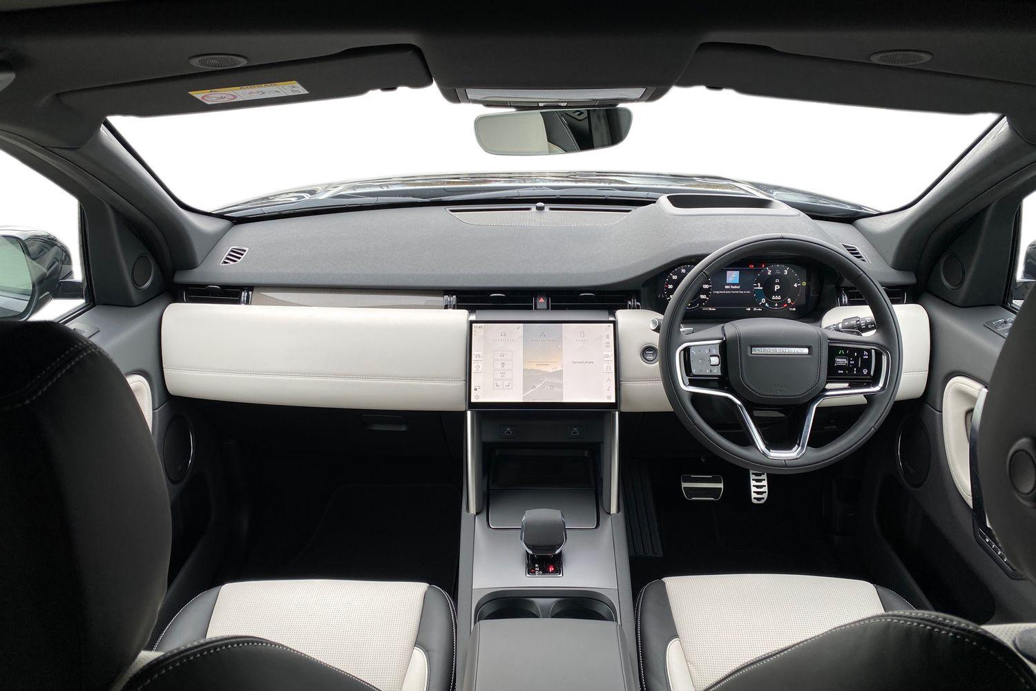 Land Rover Discovery Sport view 9