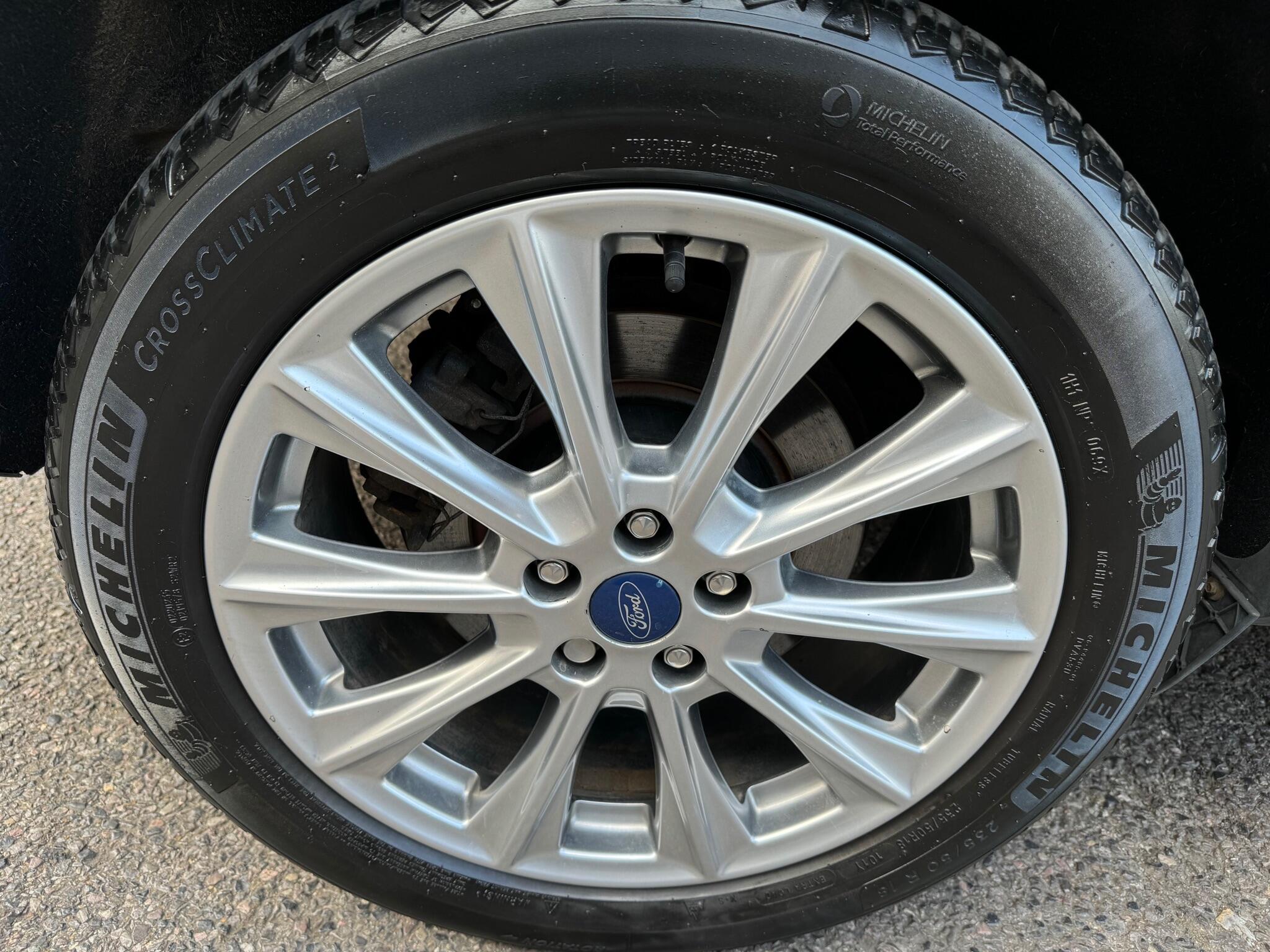 Ford Kuga view 28