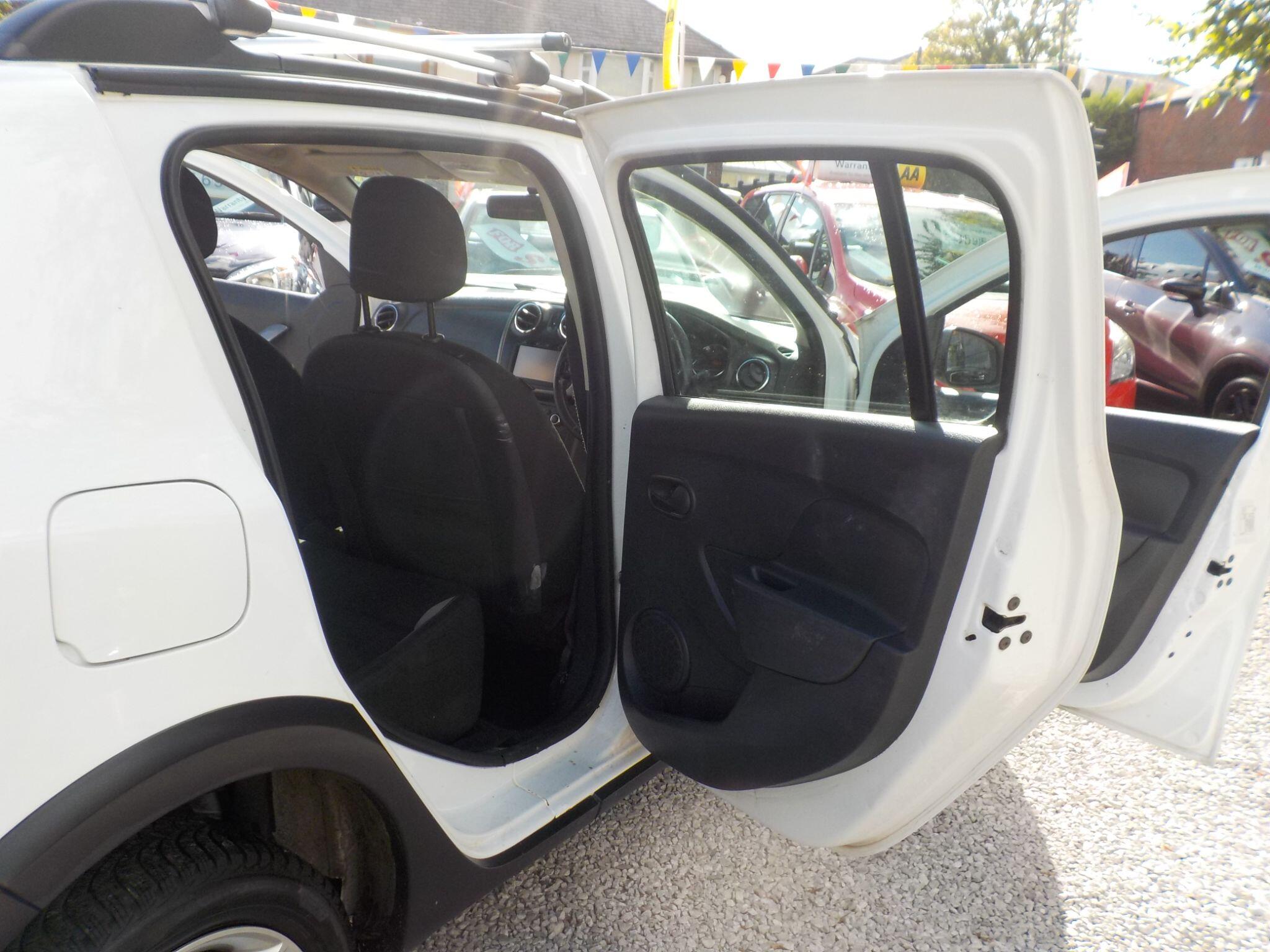 Dacia Sandero Stepway 0.9 TCe Laureate Euro 6 (s/s) 5dr