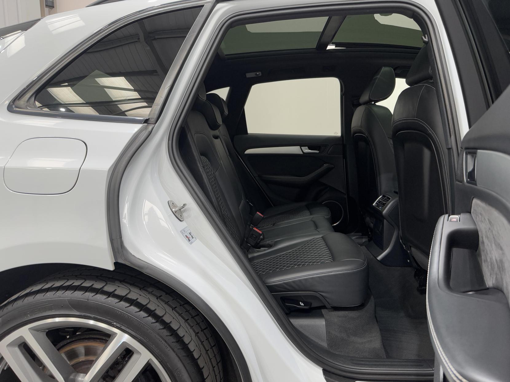 Audi SQ5 view 50