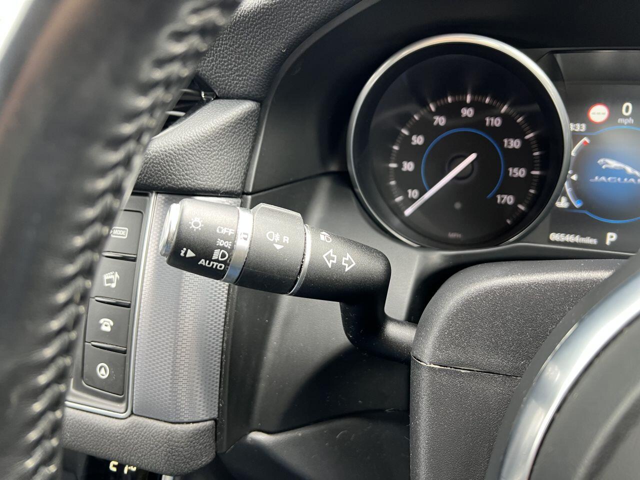 Jaguar XF view 51