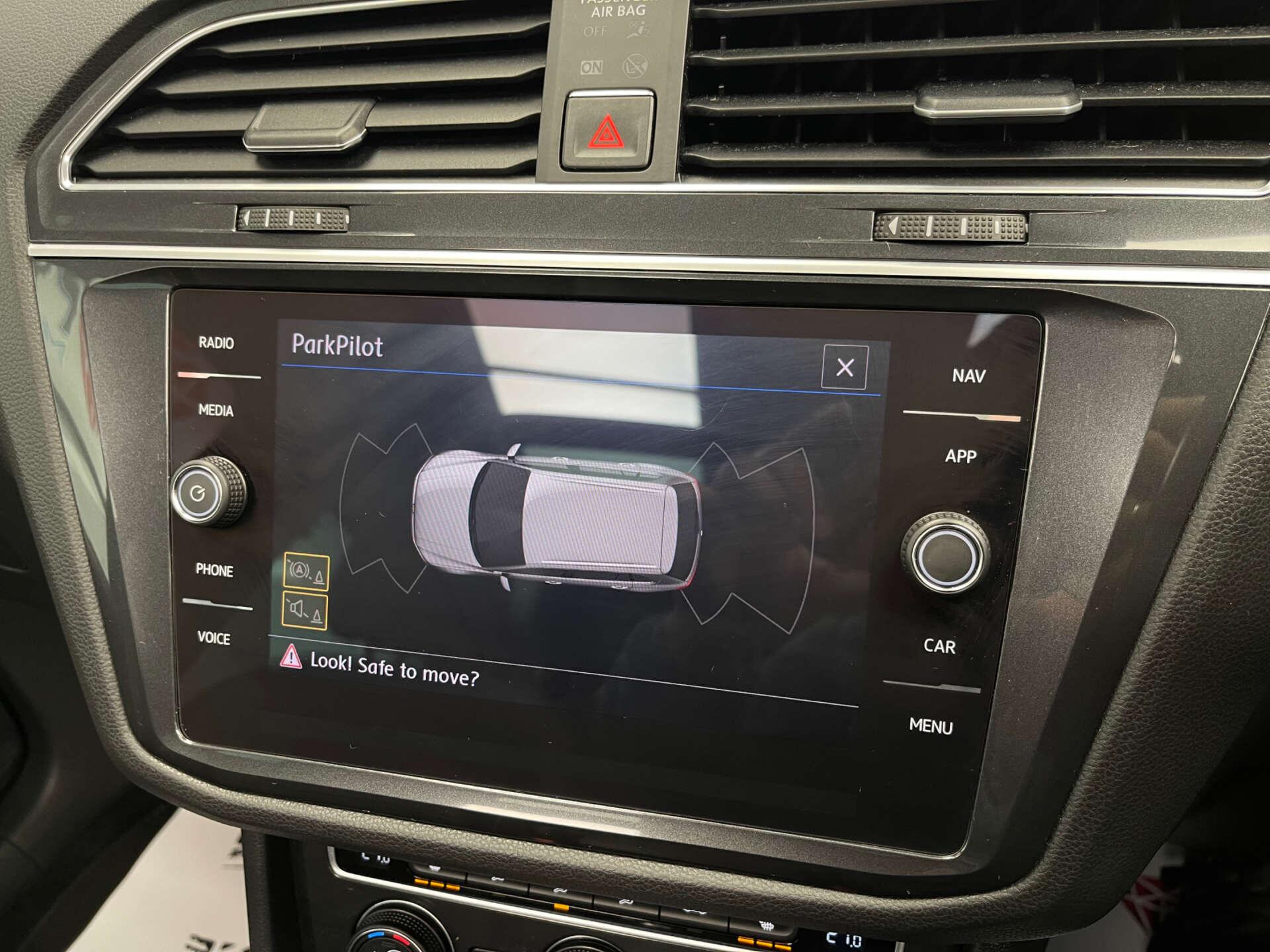 Volkswagen Tiguan view 26