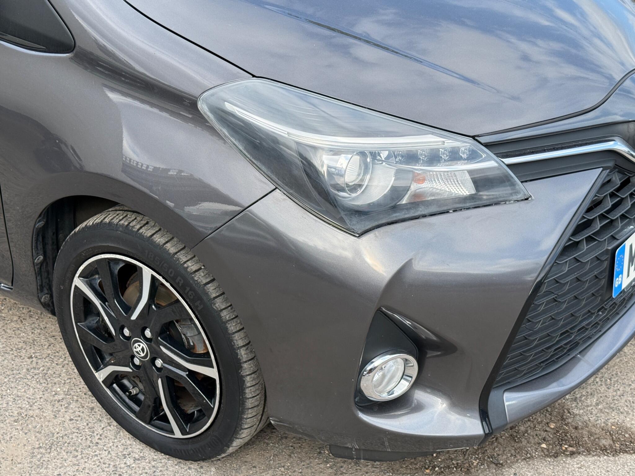 Toyota Yaris - Image 22