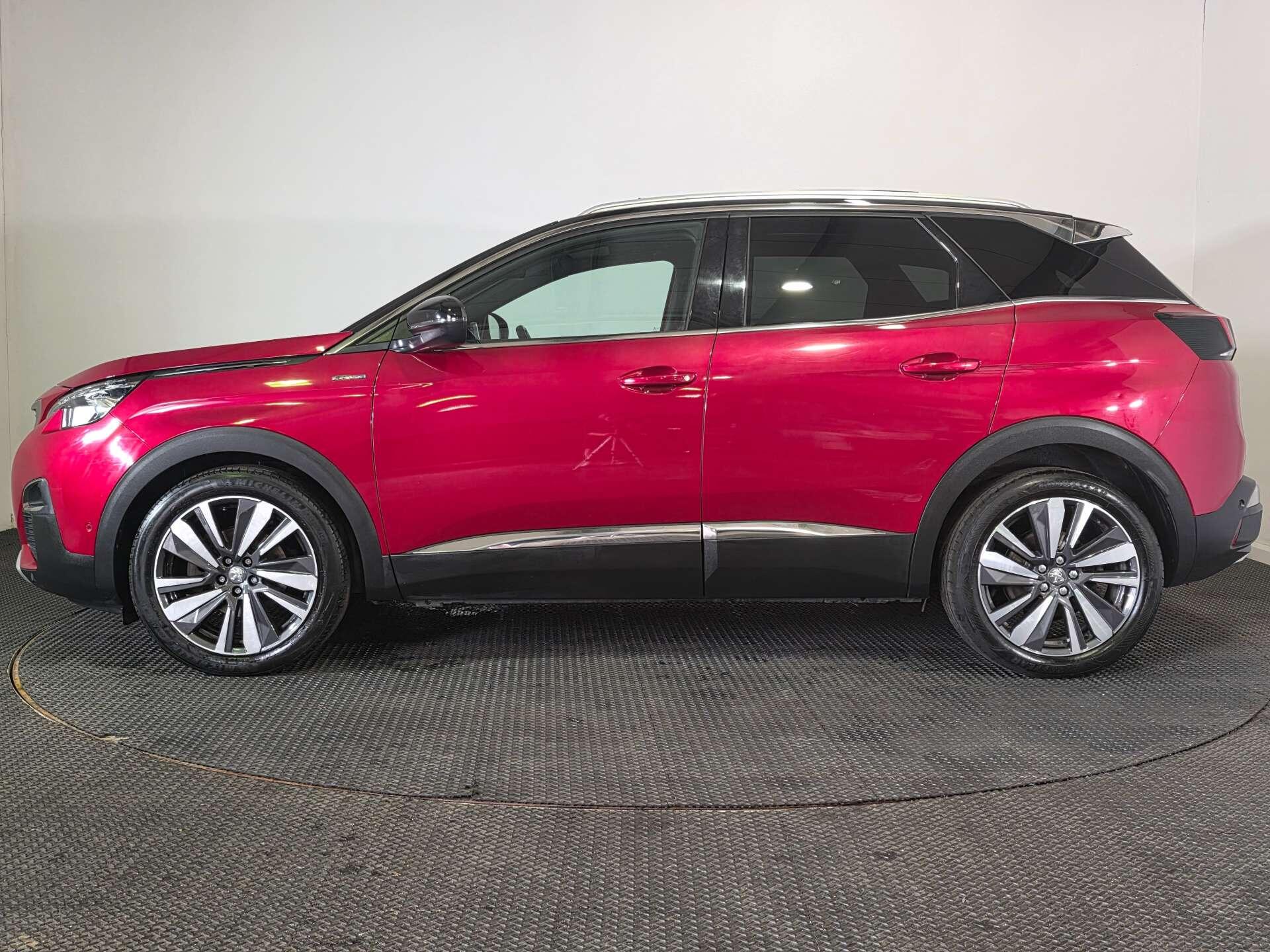 Peugeot 3008 view 4